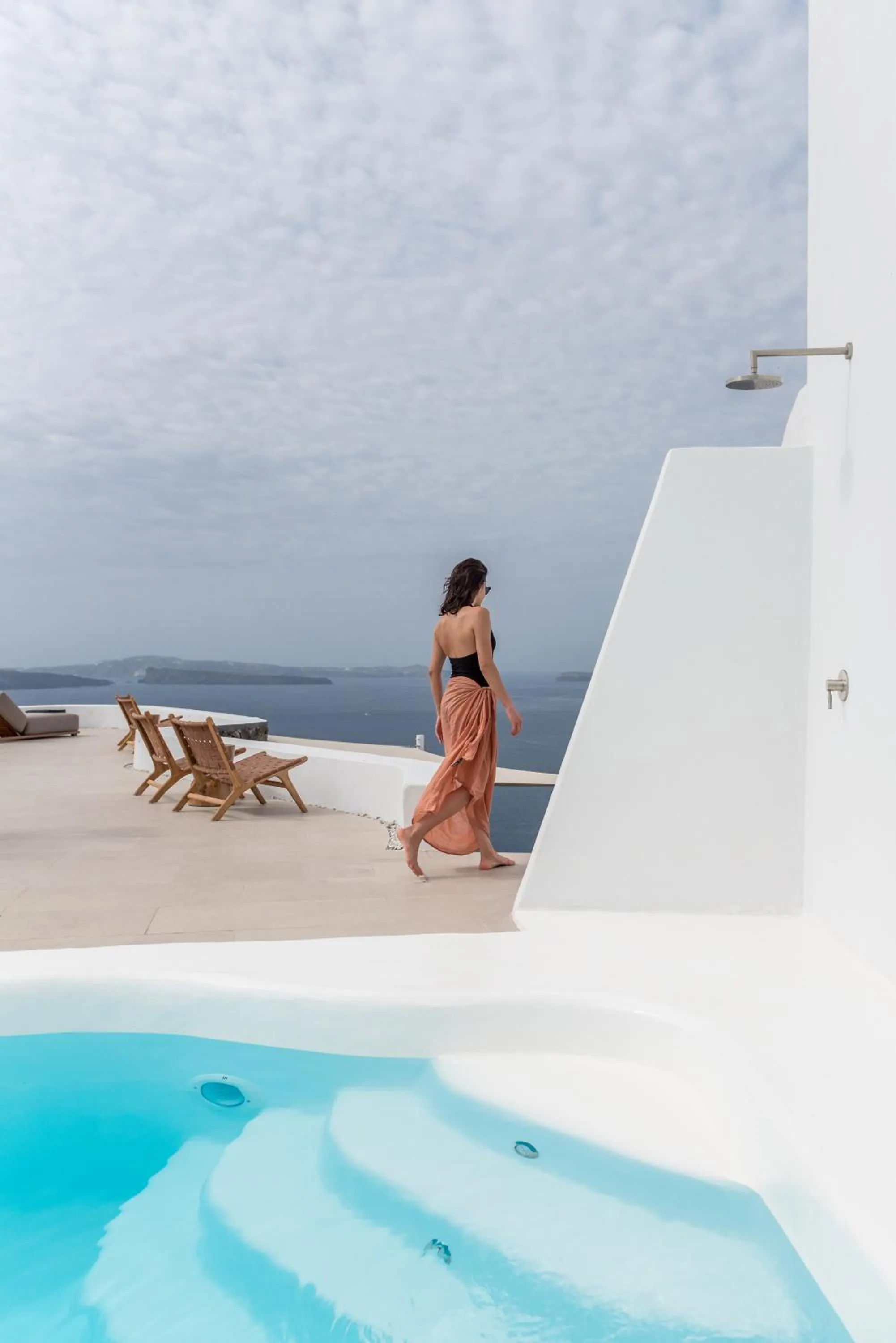 Swimming pool in Aspaki by Art Maisons