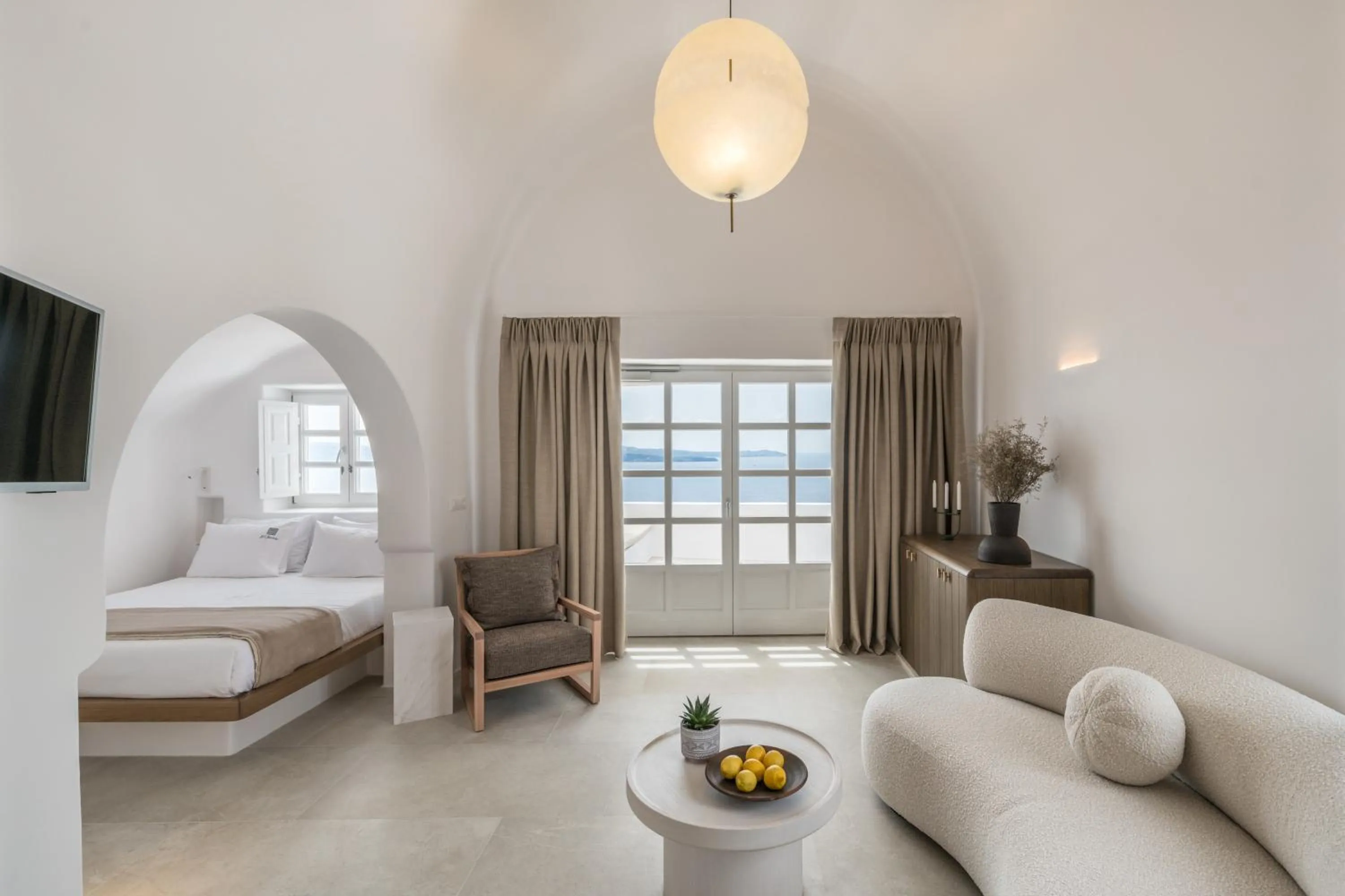 Bed in Aspaki by Art Maisons