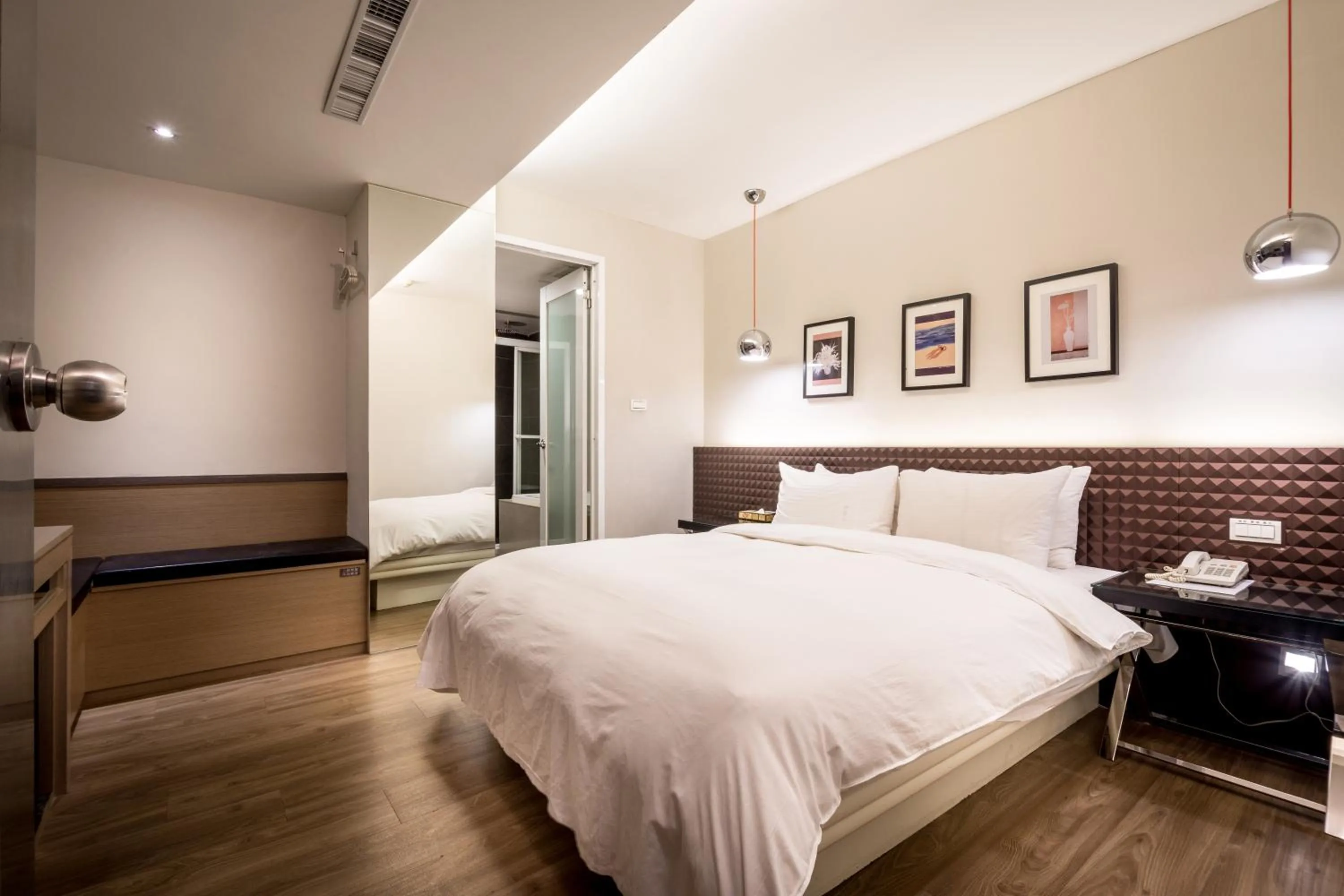 Photo of the whole room, Bed in Royal Garden Hotel