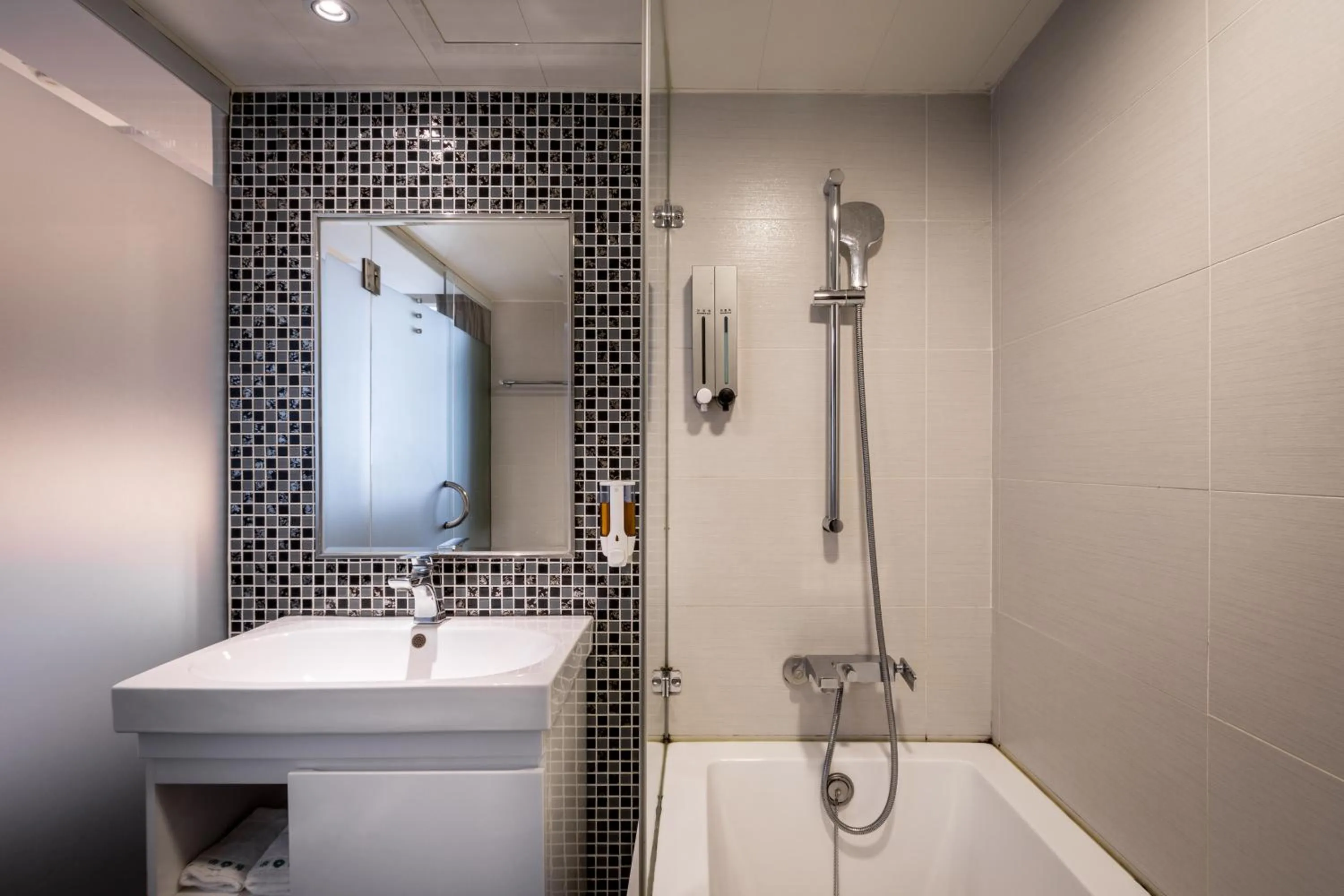 Bathroom in Royal Garden Hotel