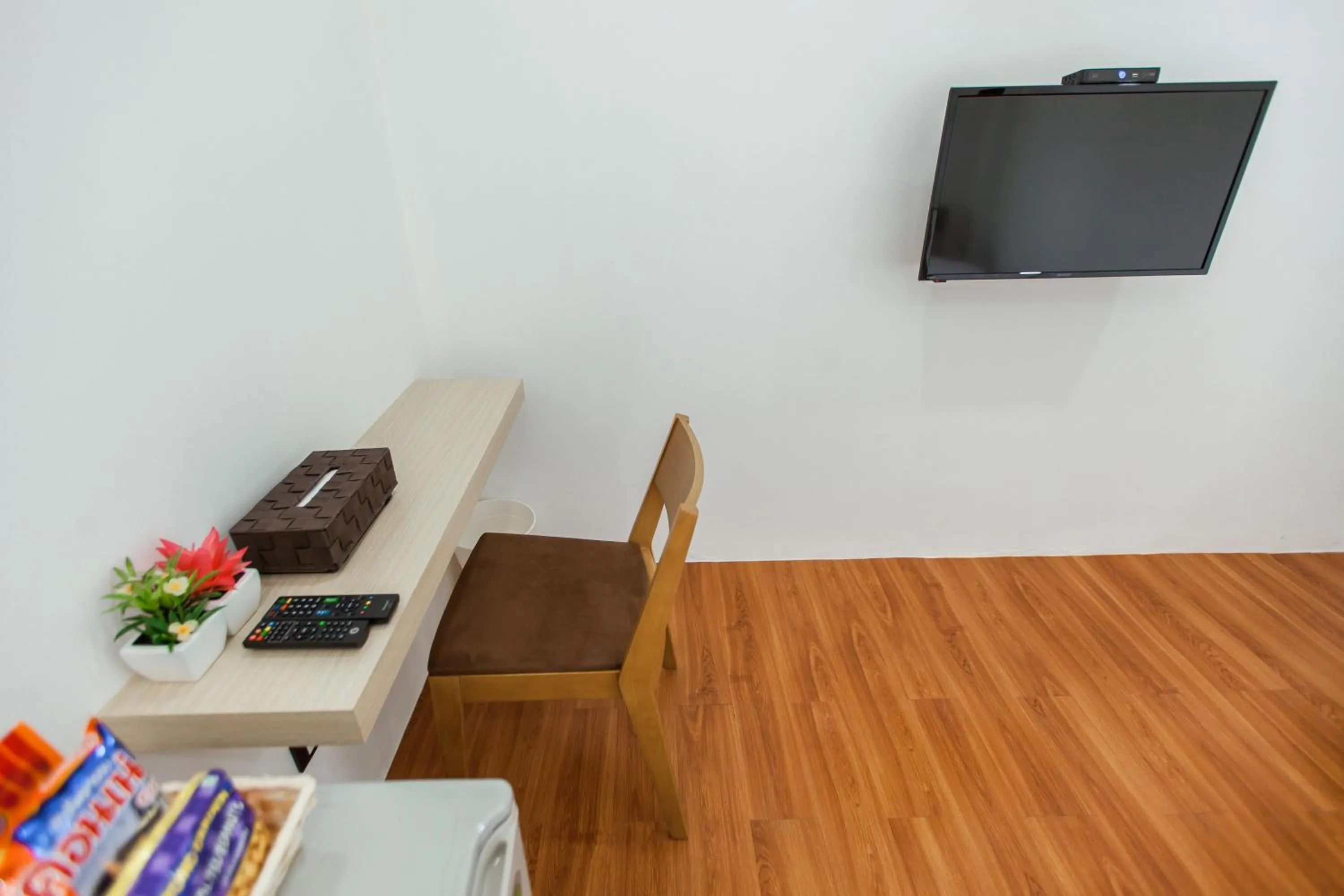 Seating area in THAMM Residence