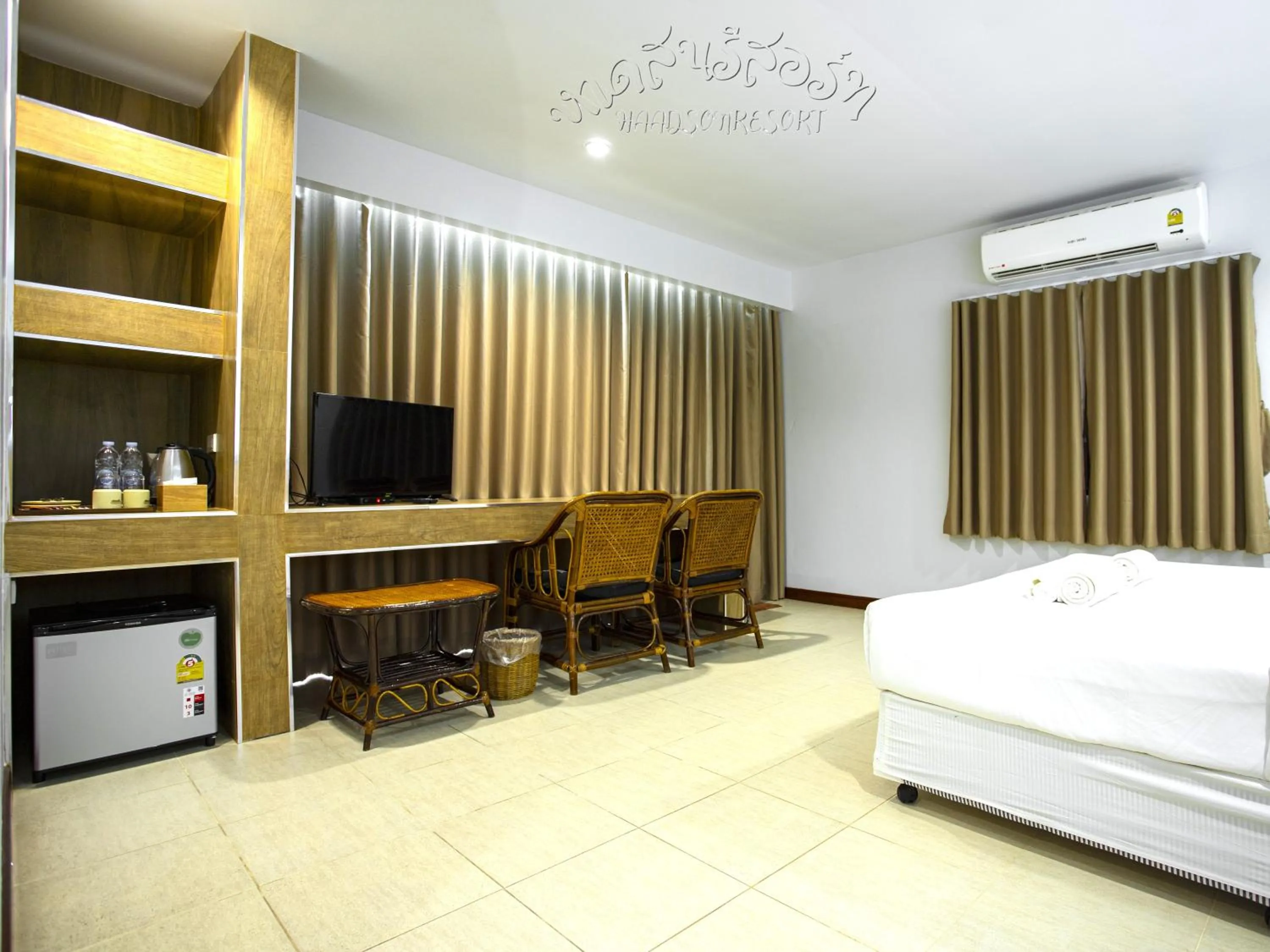 Bedroom, Bed in HaadSon Resort