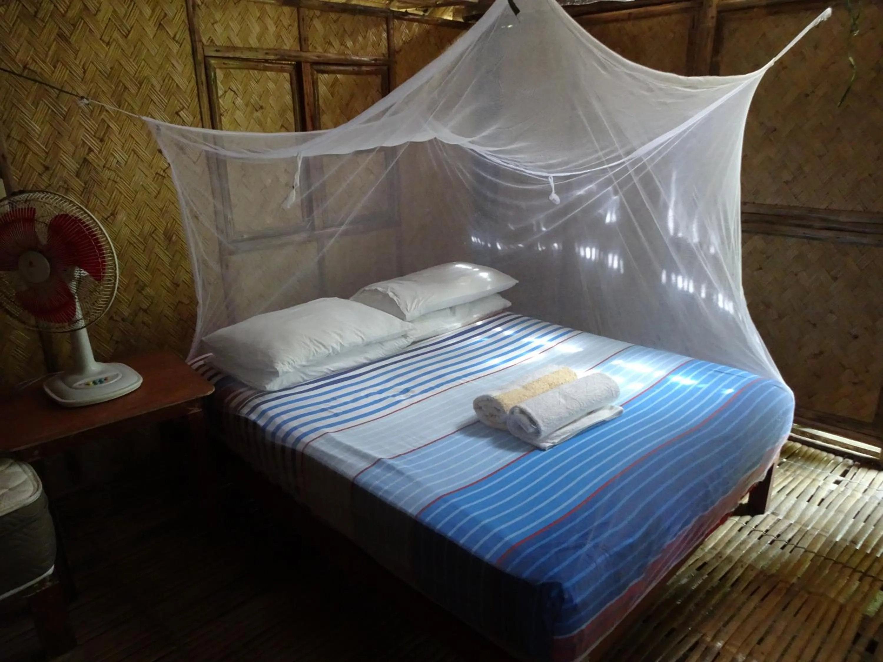Bedroom, Bed in Palawan SandCastles