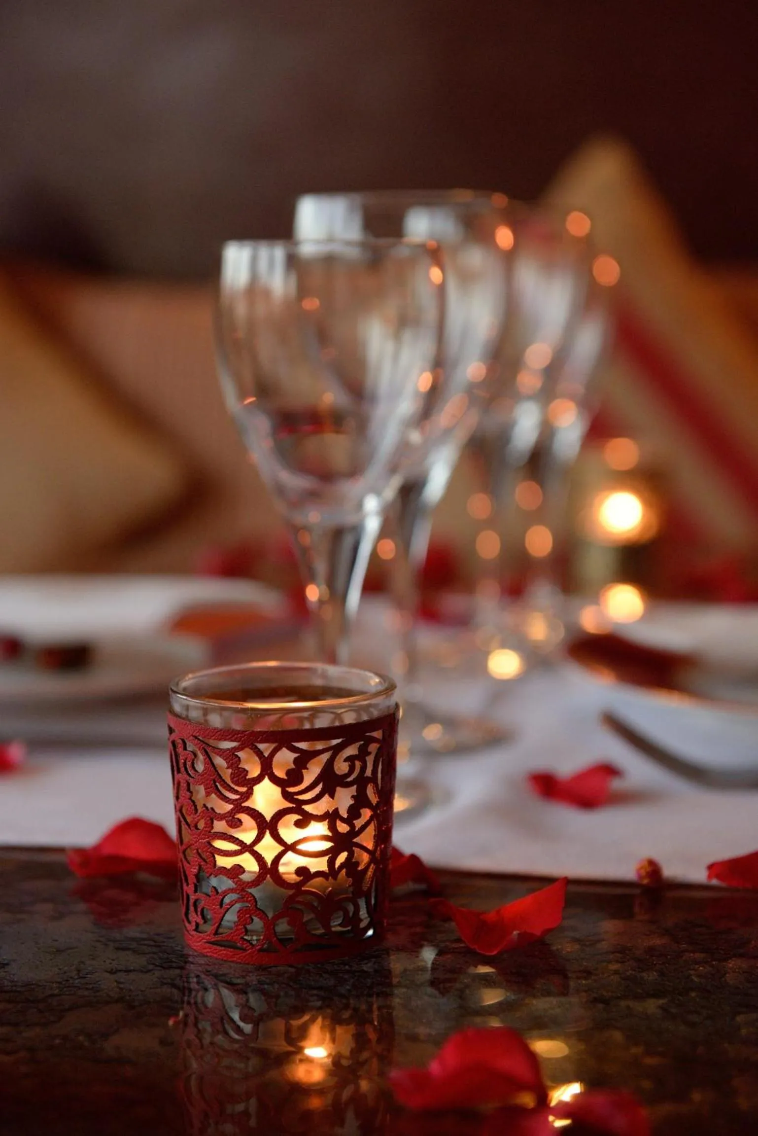 Restaurant/places to eat in Riad Azzar