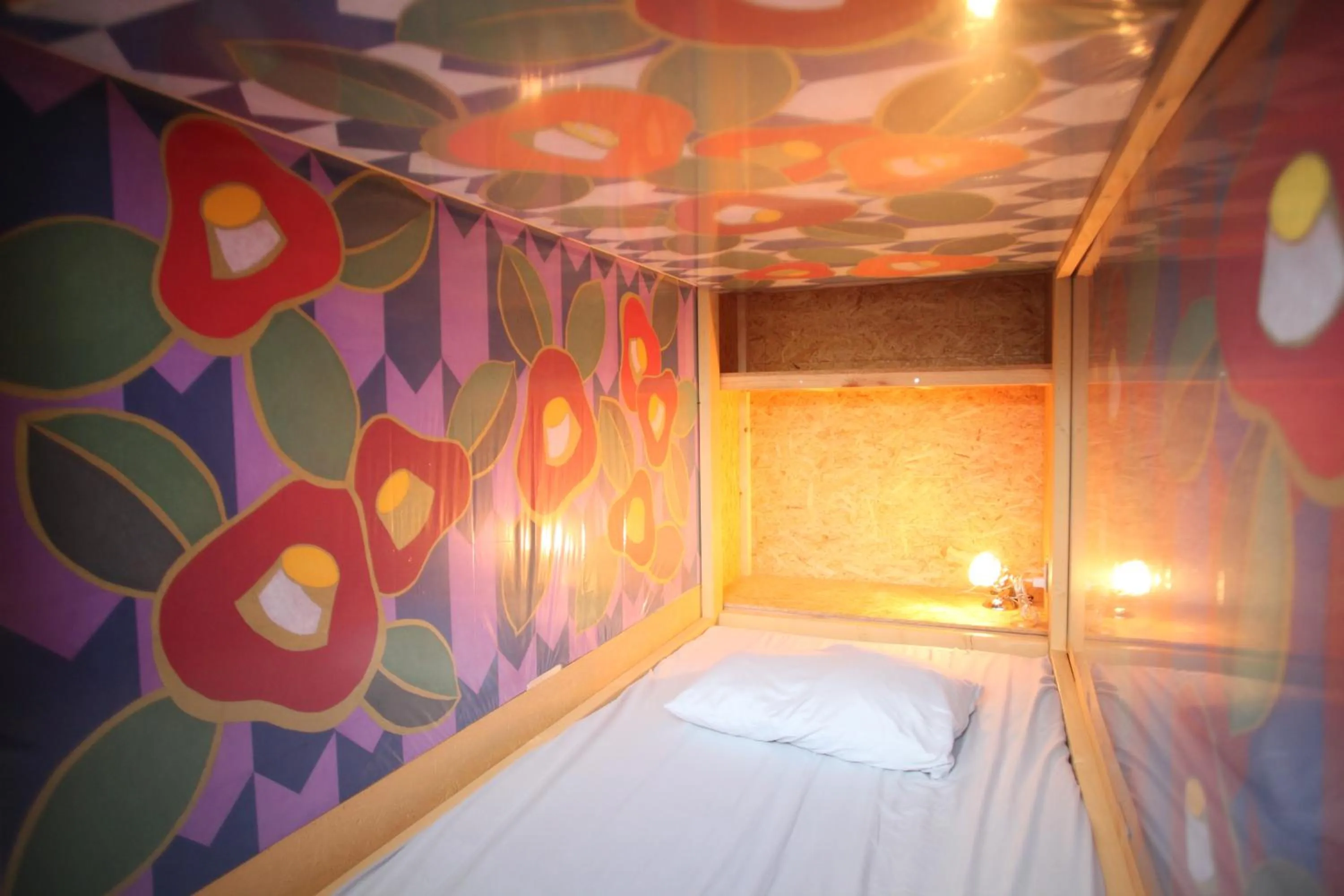 bunk bed, Bed in Base Inn Komagome Tokyo