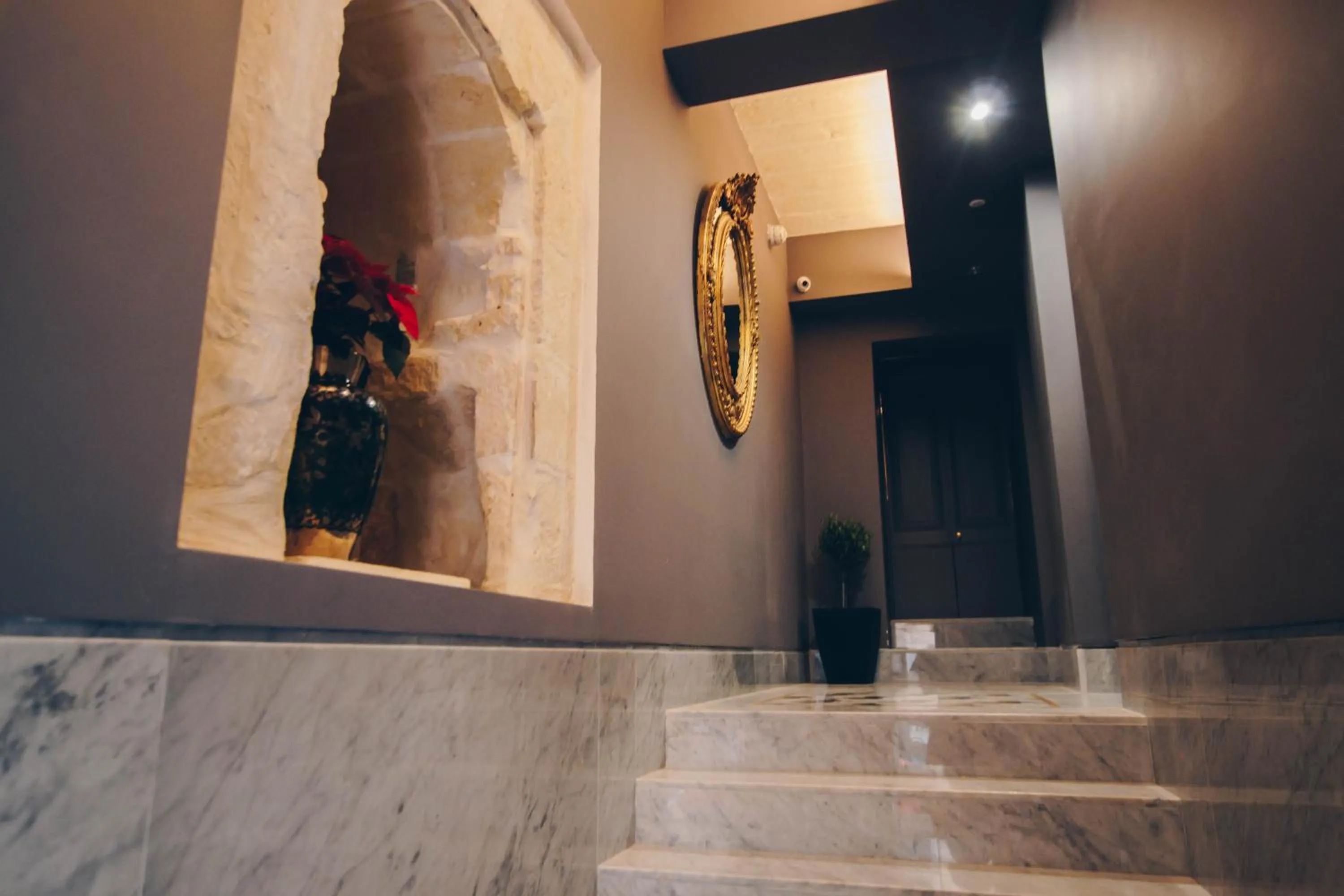 Facade/entrance in Sally Port Suites