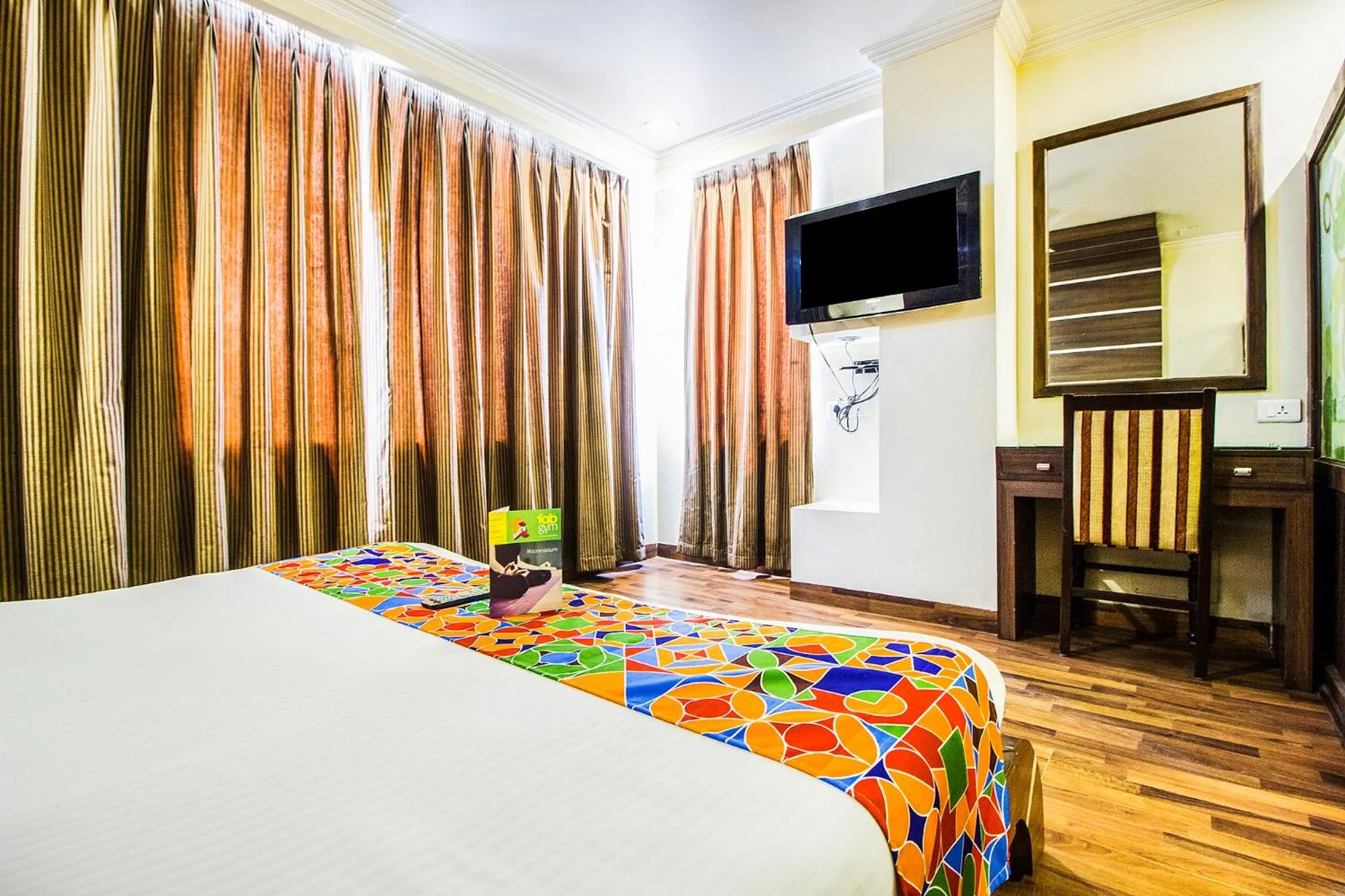 TV and multimedia, Bed in FabHotel Aaykay Model Town