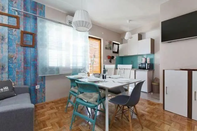 Kitchen or kitchenette in Apartments Romantica