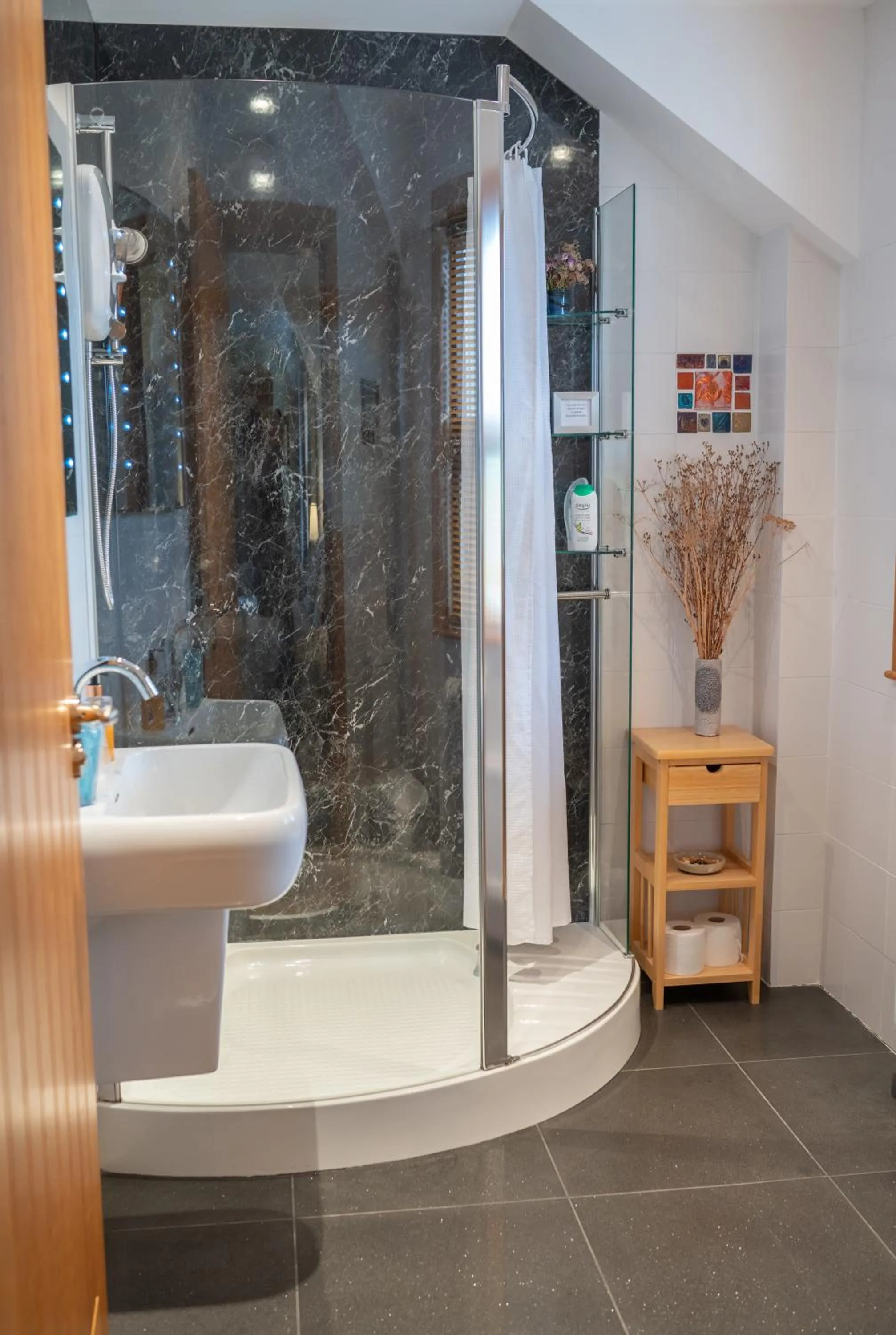 Bathroom in BallyCairn House