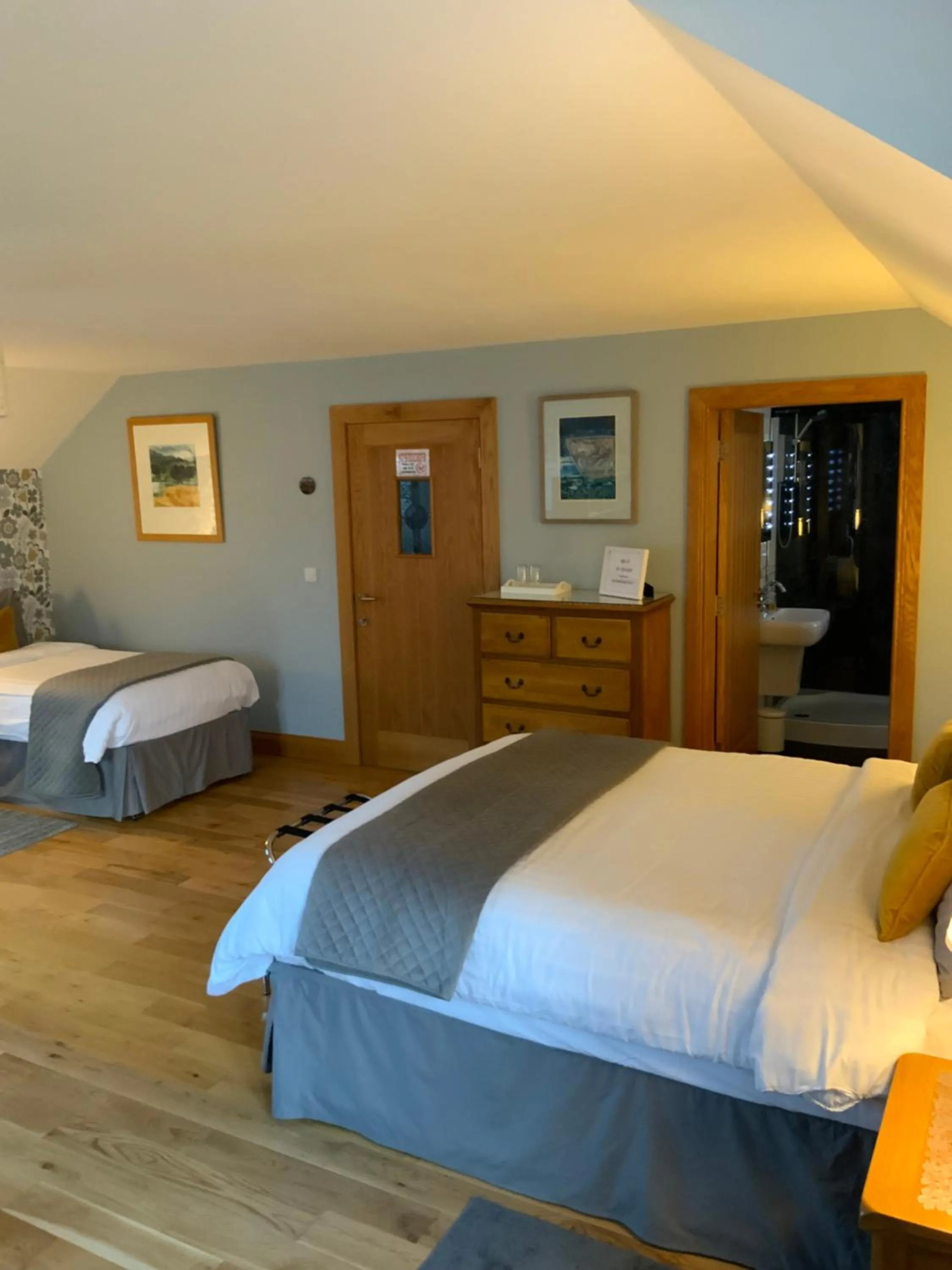 Family, Bed in BallyCairn House