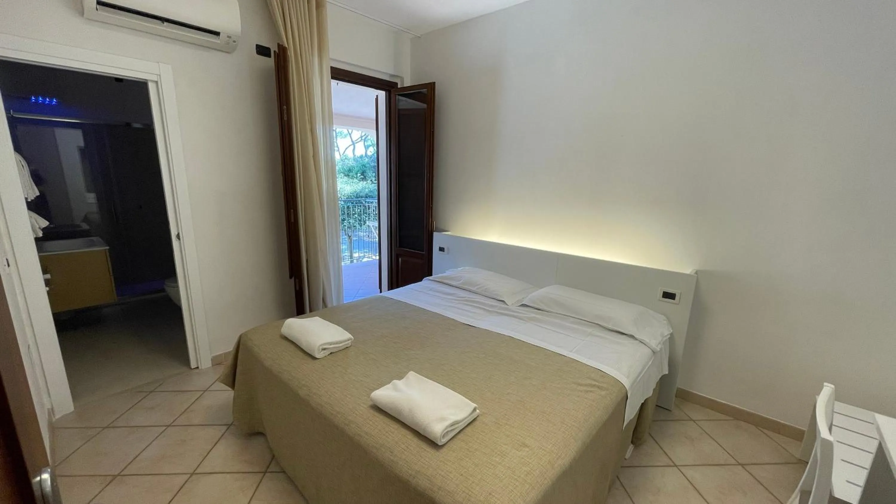 Bed in Hotel Boschetto