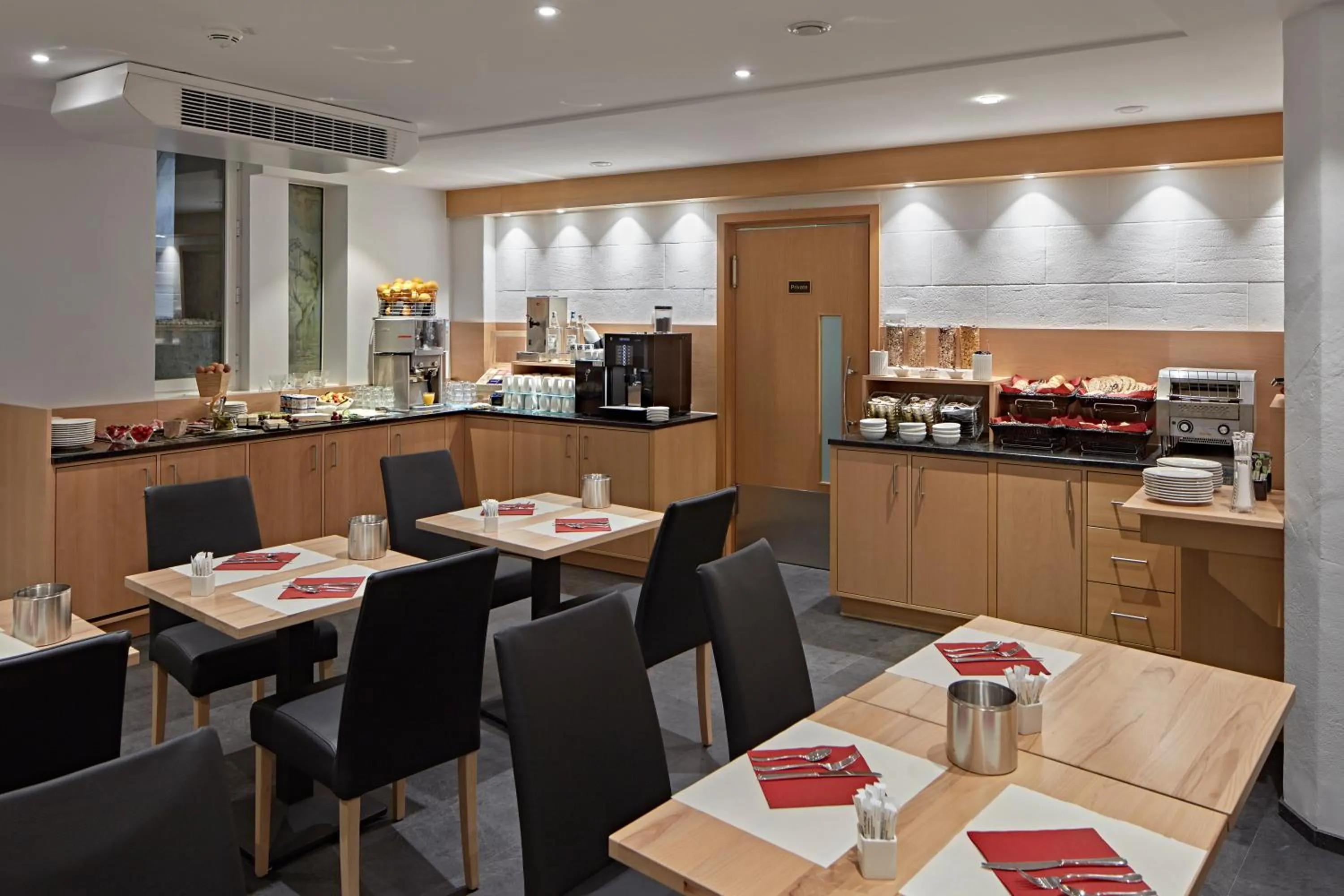 Buffet breakfast in City Hotel