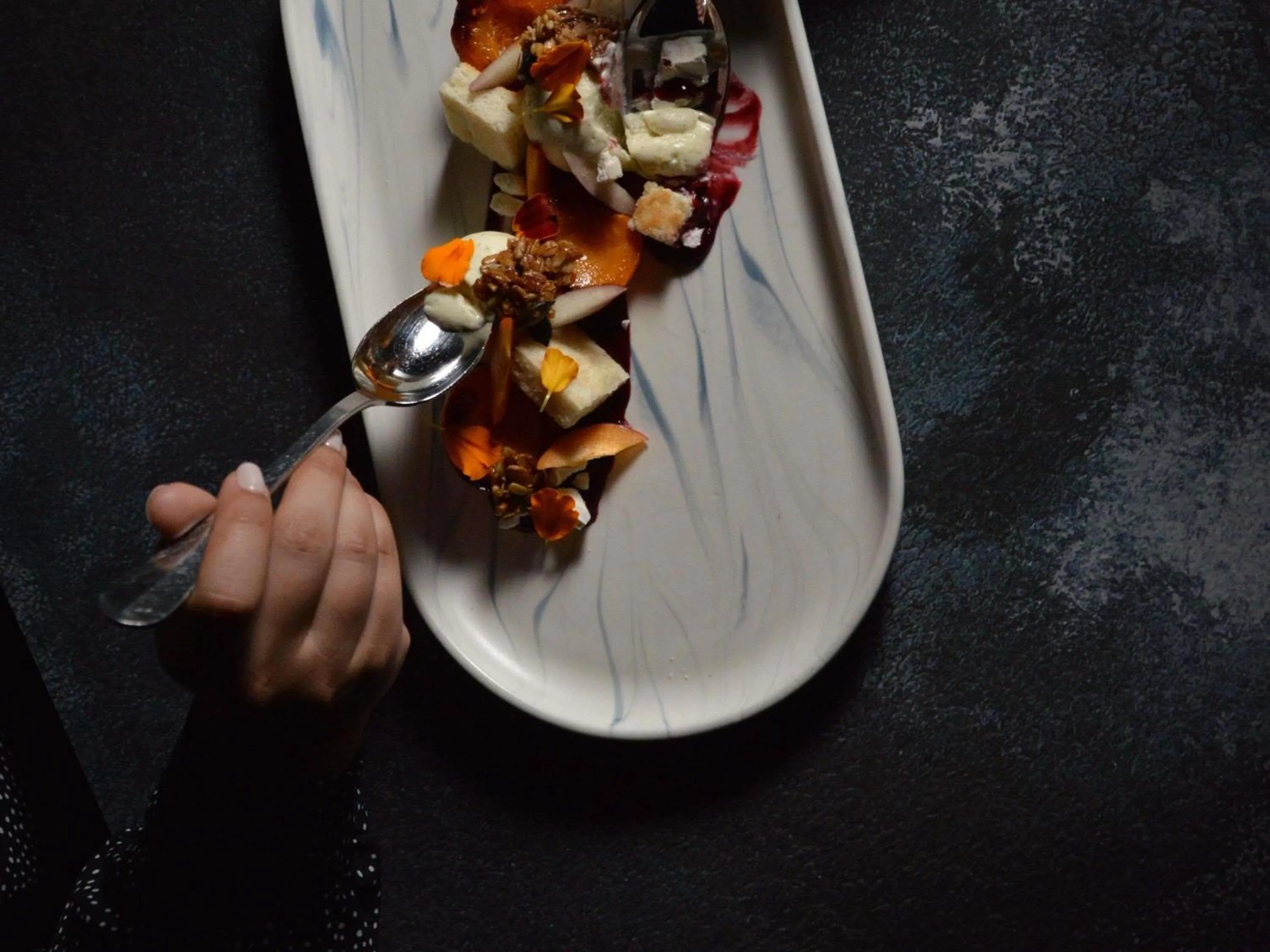 Restaurant/places to eat in Novotel Luxembourg Kirchberg