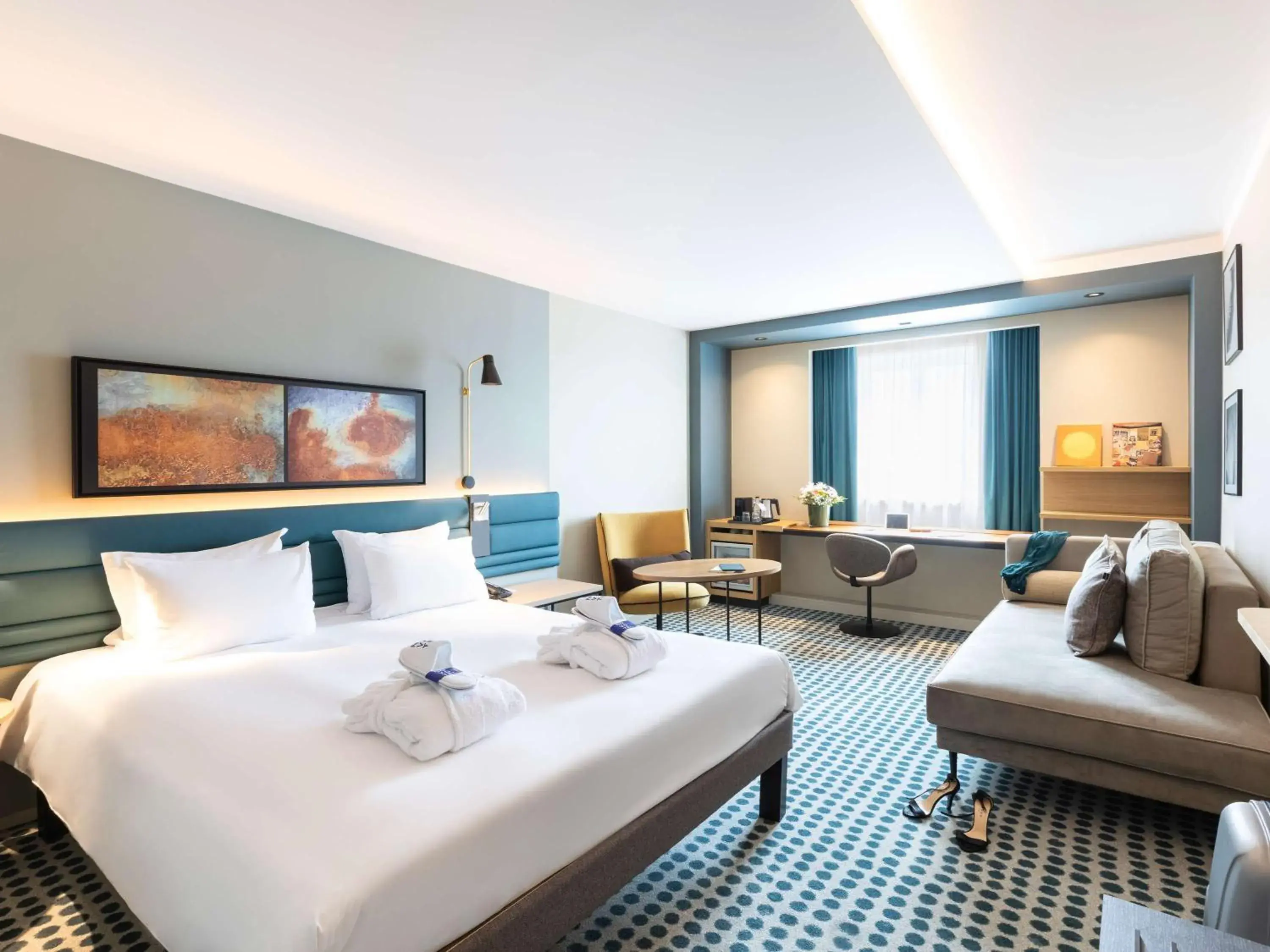 Executive Room with a King Bed in Novotel Luxembourg Kirchberg Executive Room with a King Bed in Novotel Luxembourg Kirchberg