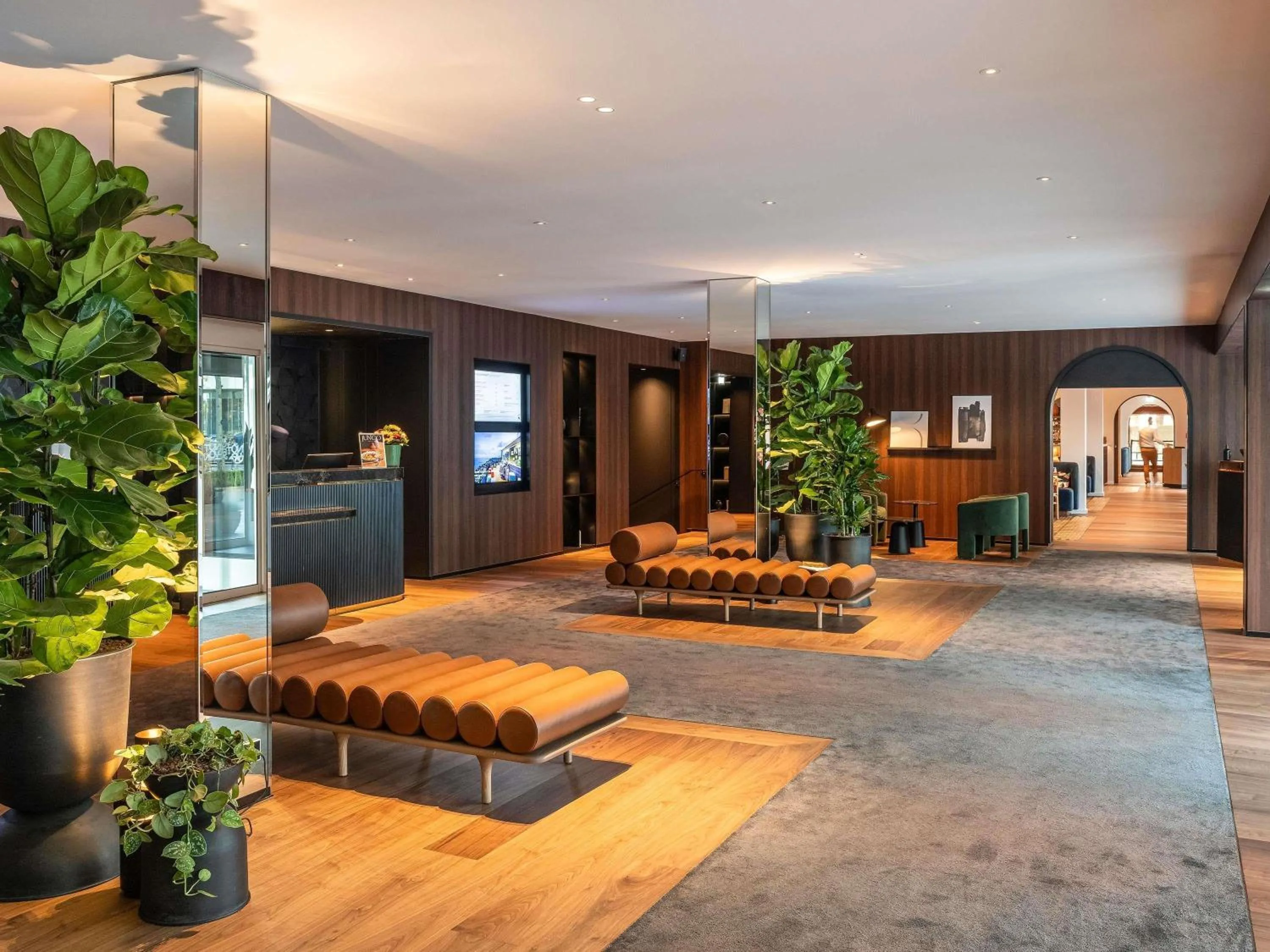 Restaurant/places to eat in Novotel Luxembourg Kirchberg