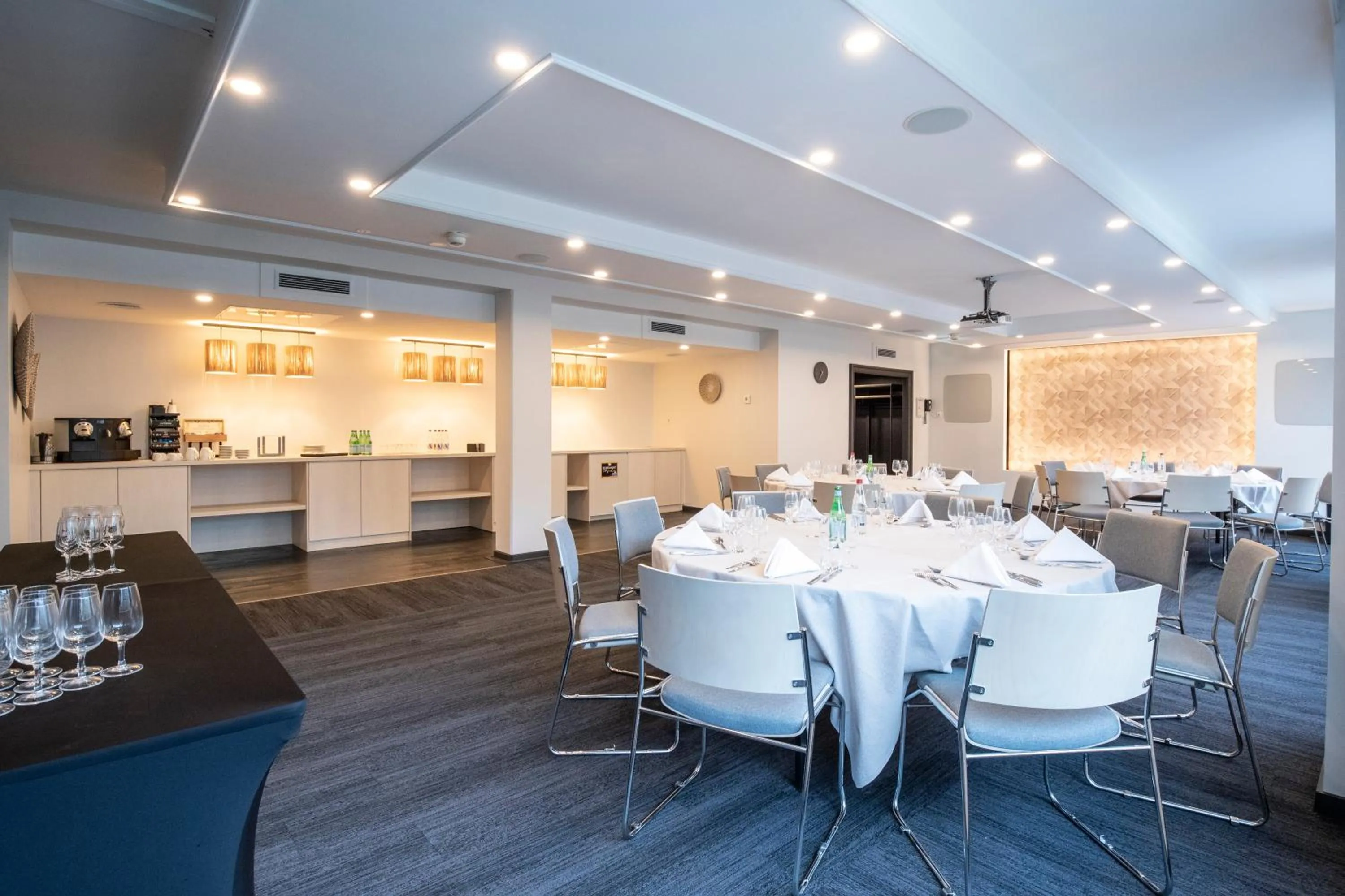 Living room in Novotel Luxembourg Kirchberg