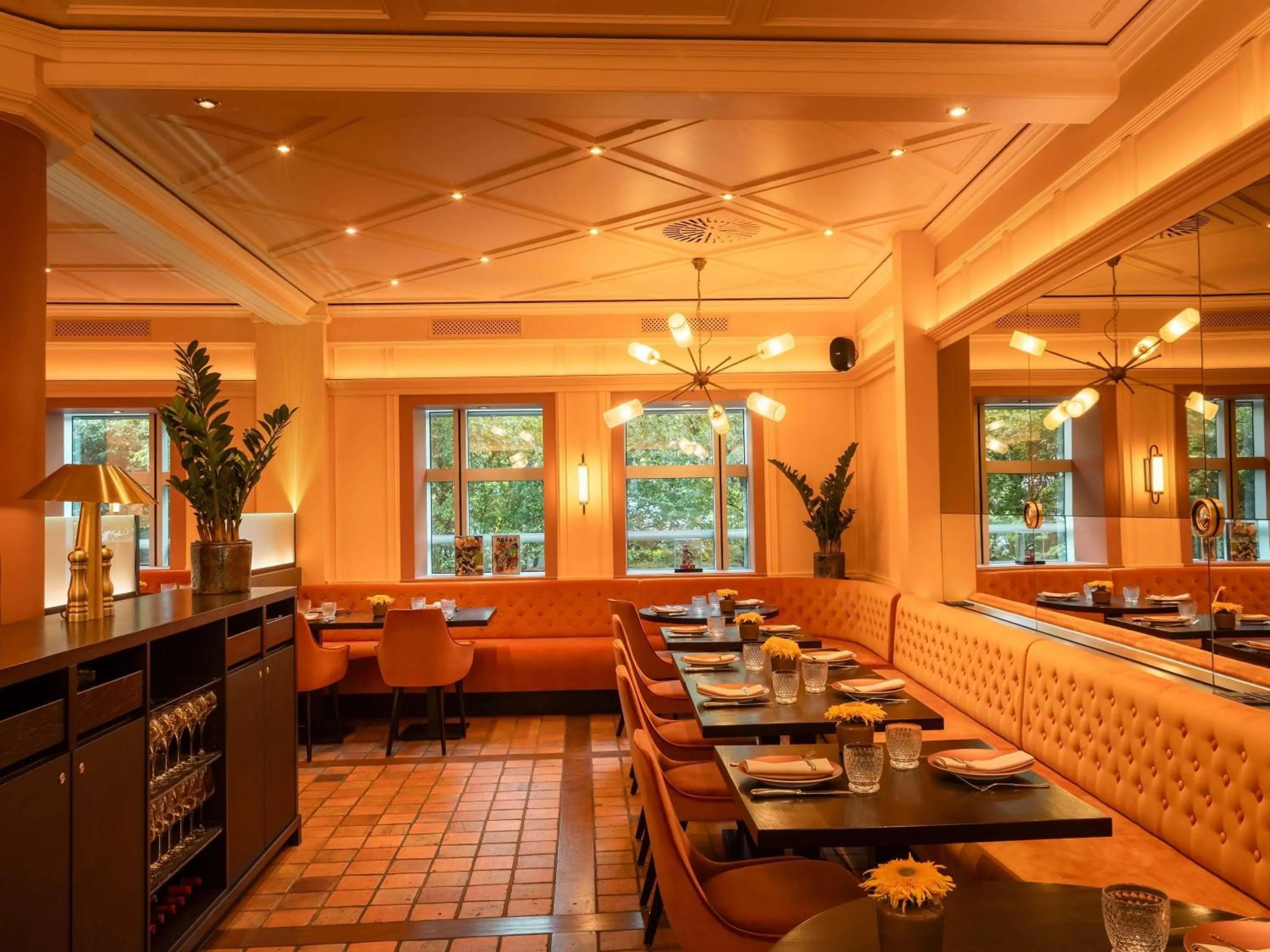 Restaurant/places to eat in Sofitel Luxembourg Europe