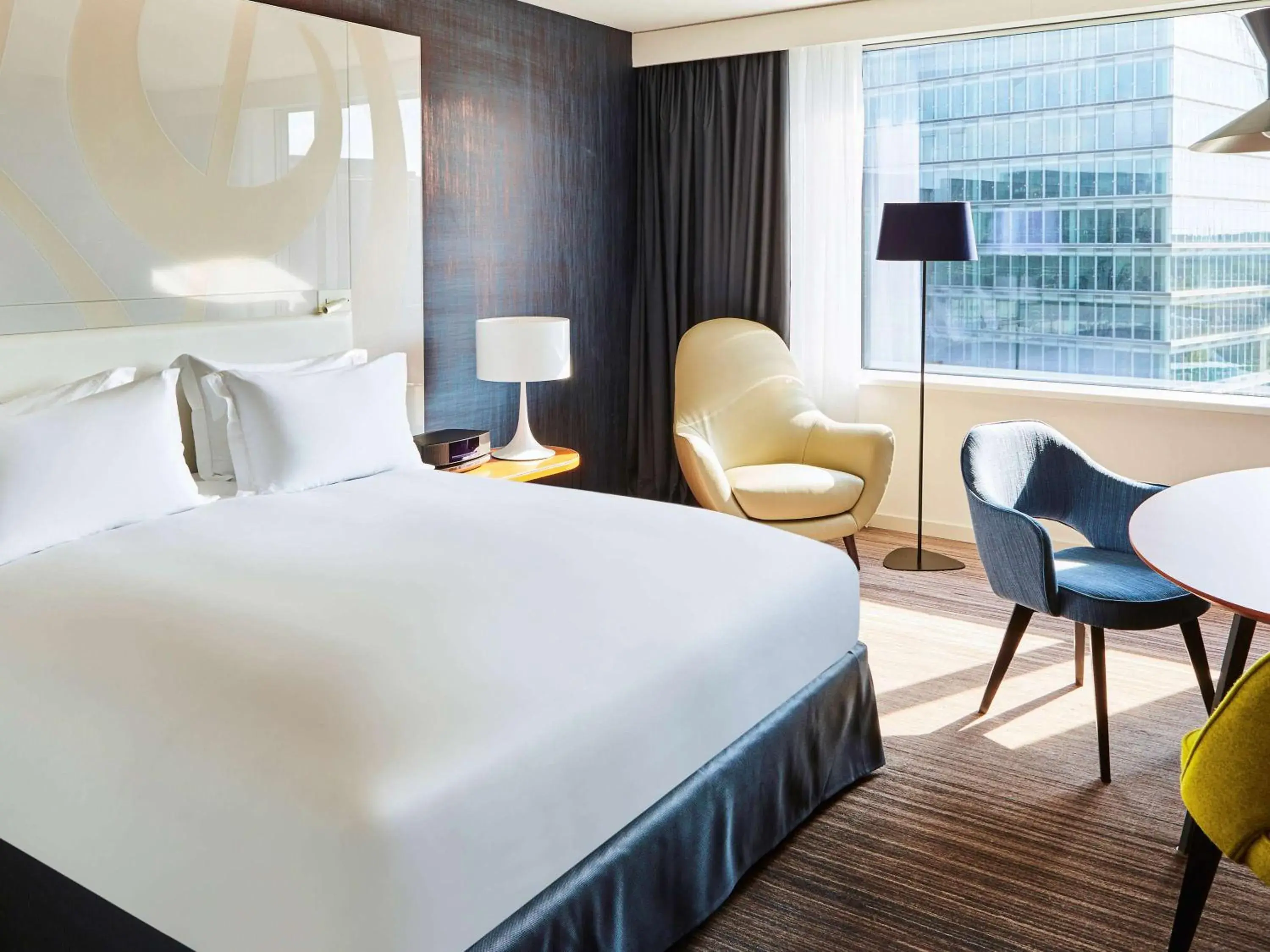 Junior Suite with King Bed and Working Space in Sofitel Luxembourg Europe Junior Suite with King Bed and Working Space in Sofitel Luxembourg Europe