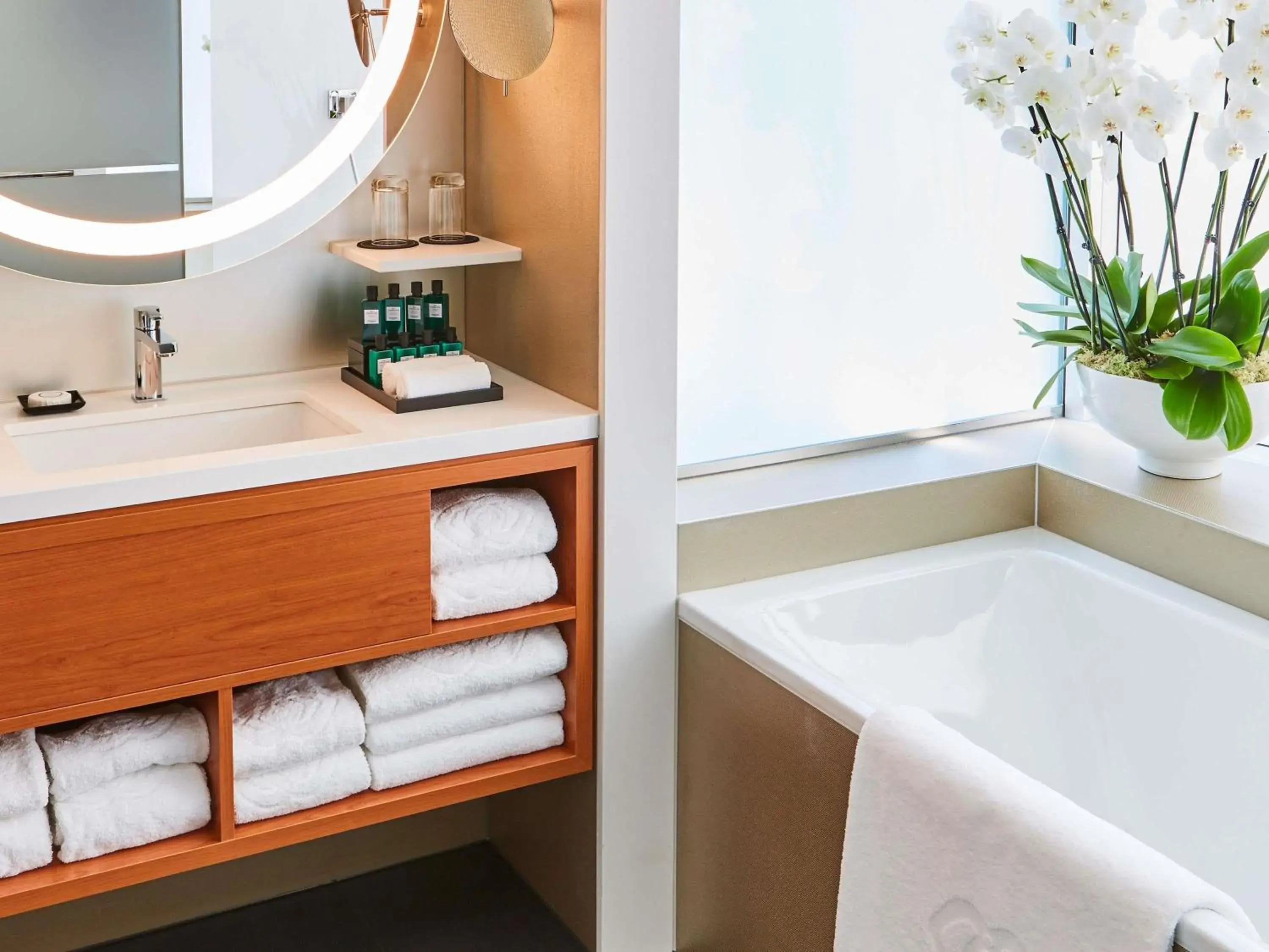 Prestige King Suite in Sofitel Luxembourg Europe Prestige King Suite in Sofitel Luxembourg Europe