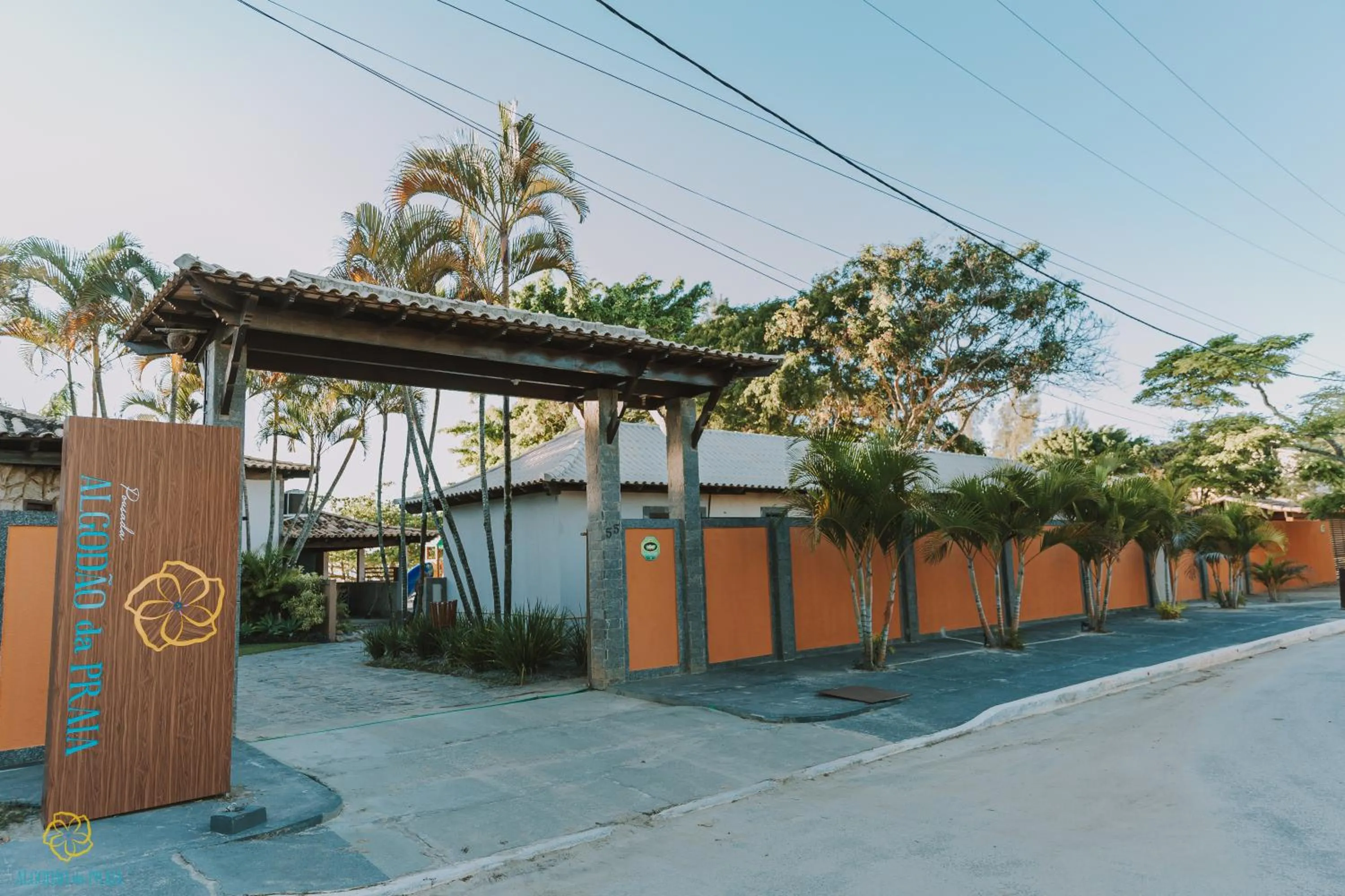 Facade/entrance in Pousada Algodão da Praia