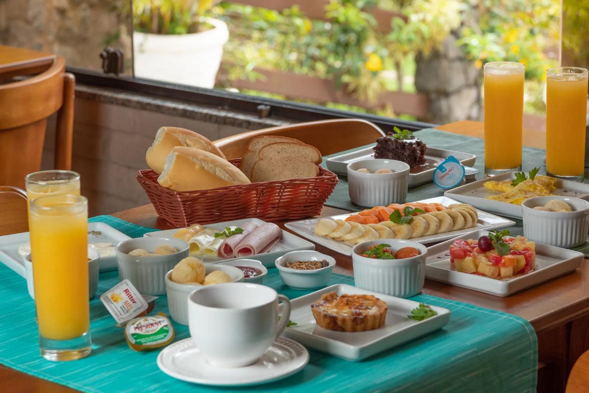 Food and drinks in Pousada Algodão da Praia