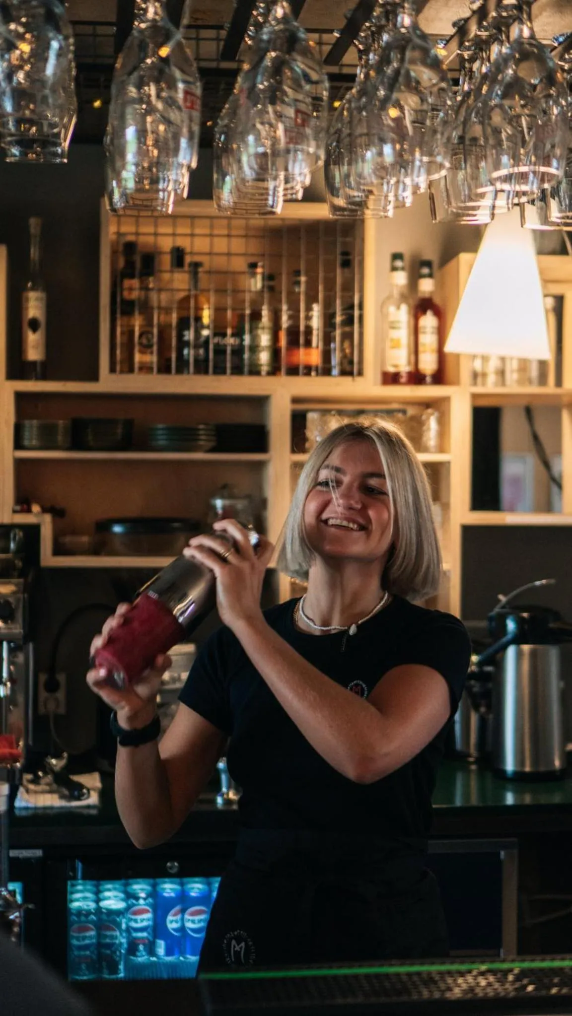 Restaurant/places to eat in Midgard Base Camp