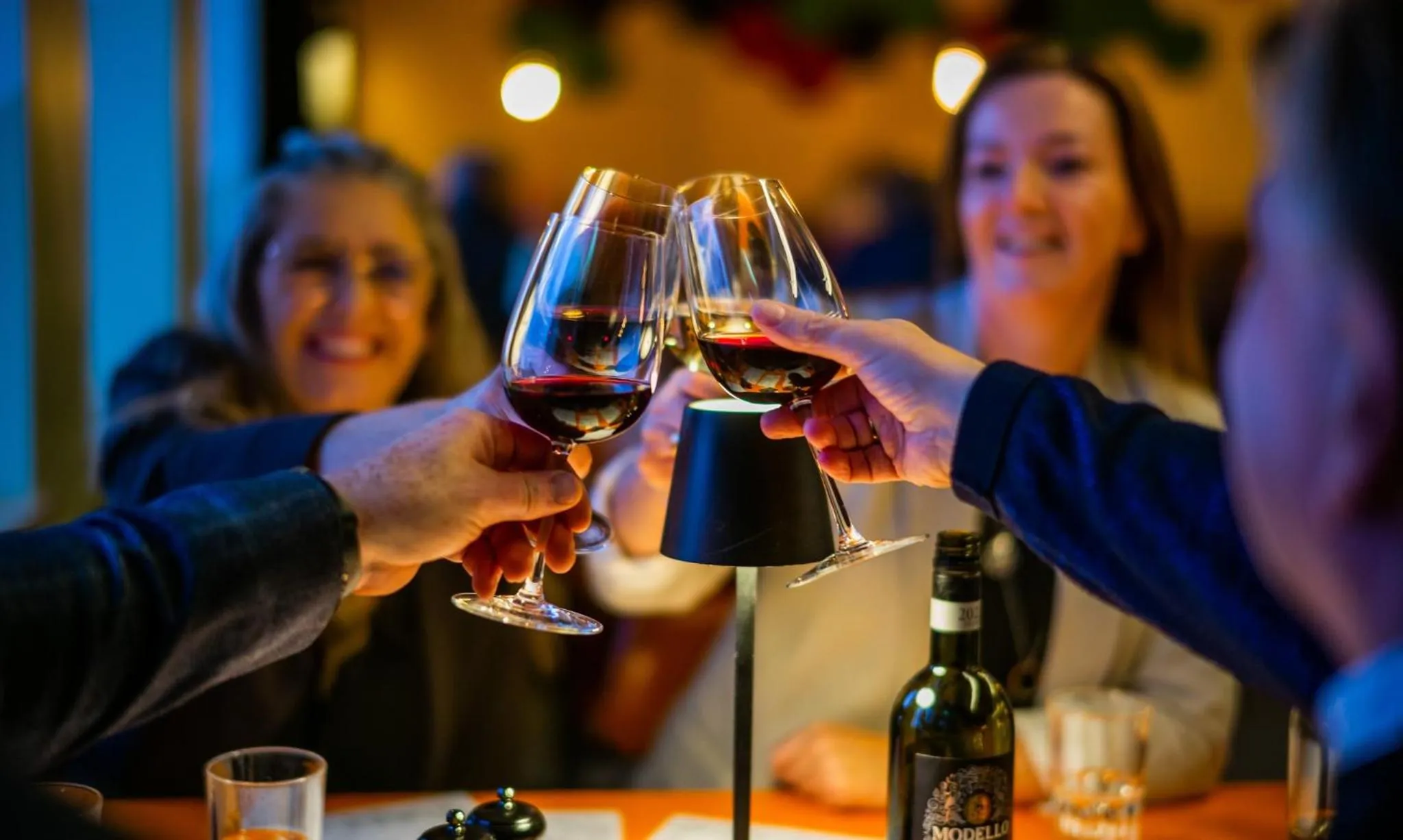 Restaurant/places to eat in Midgard Base Camp