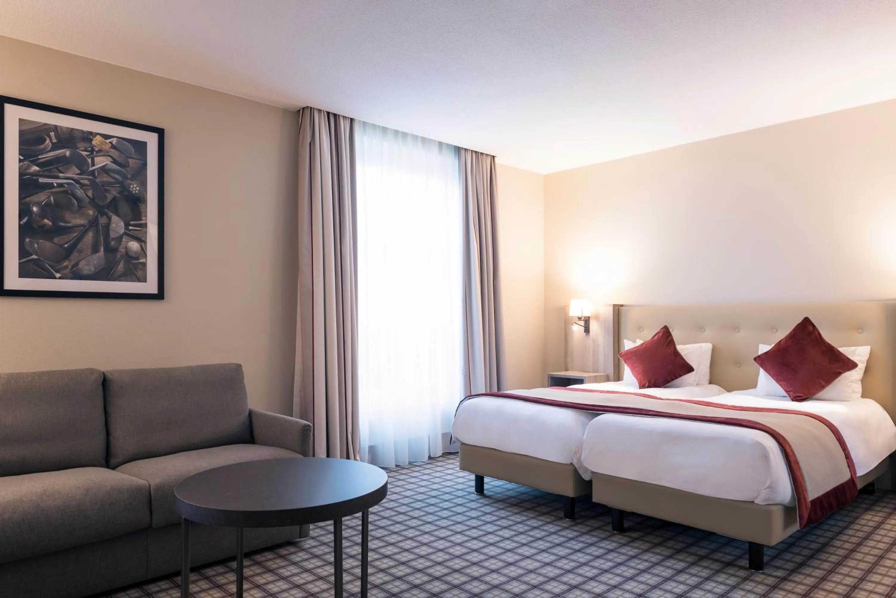 Day, Bed in Mercure Luxembourg Kikuoka Golf & Spa