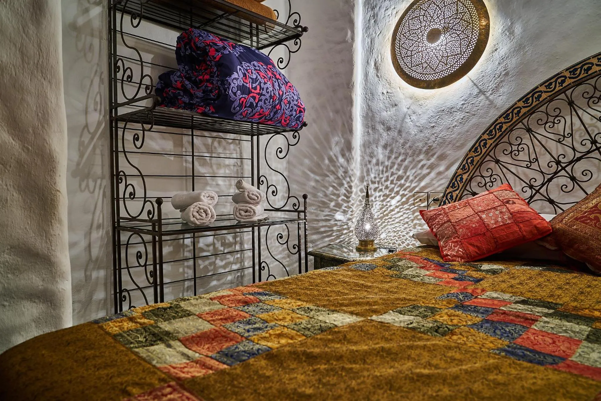 Photo of the whole room, Bed in Dar Yakout