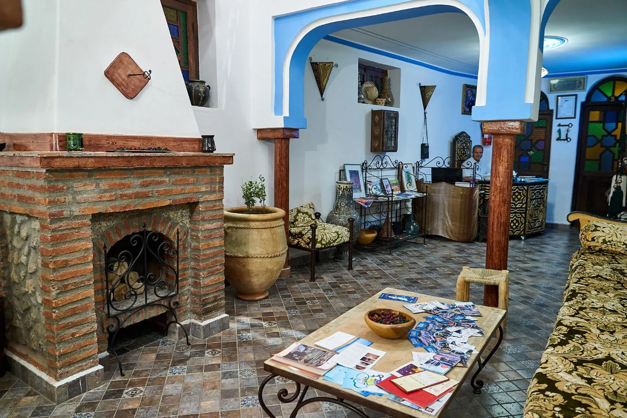 Communal lounge/ TV room in Dar Yakout