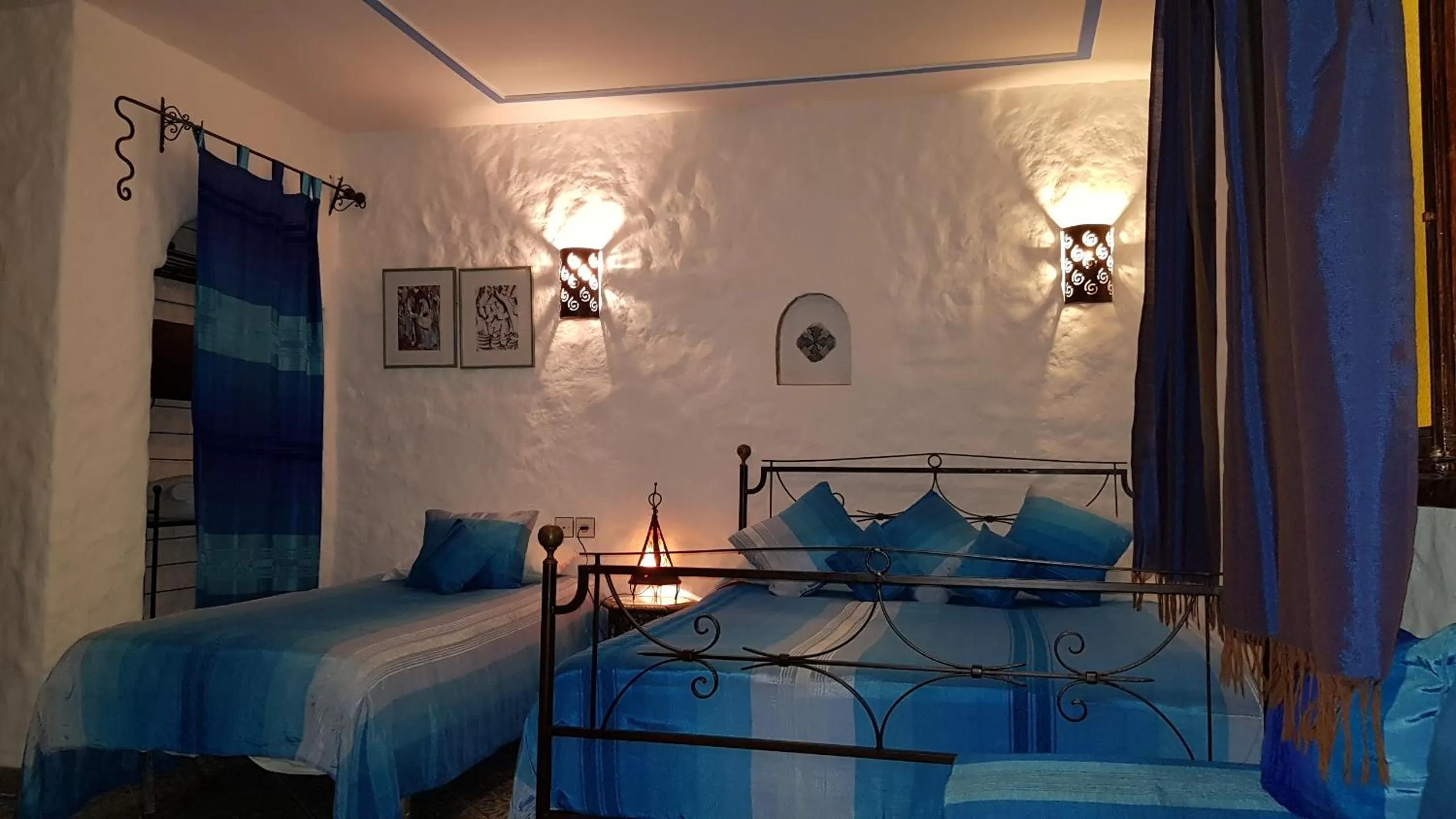 Photo of the whole room, Bed in Dar Yakout