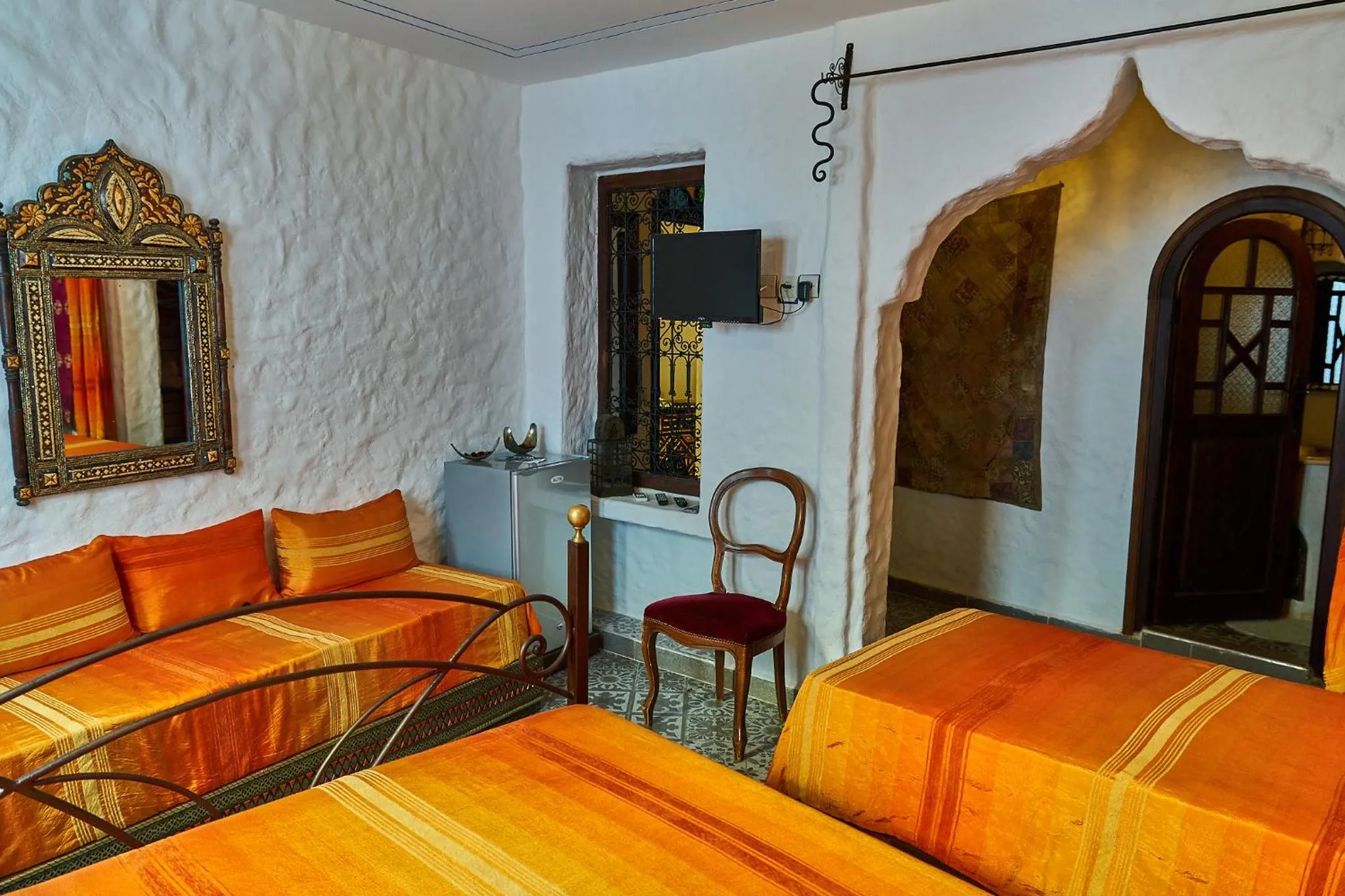 Photo of the whole room, Bed in Dar Yakout