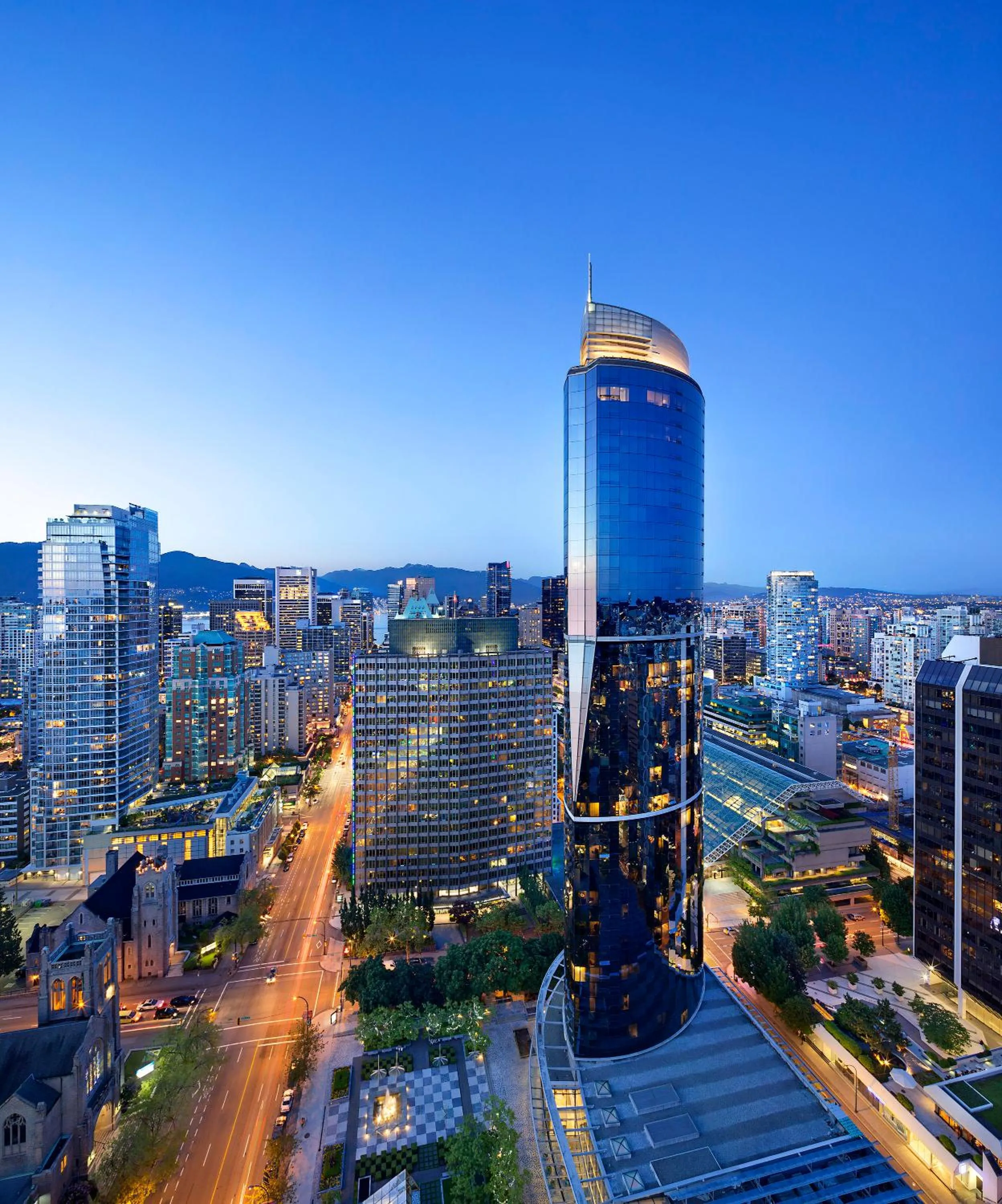 Property building in Embarc Vancouver