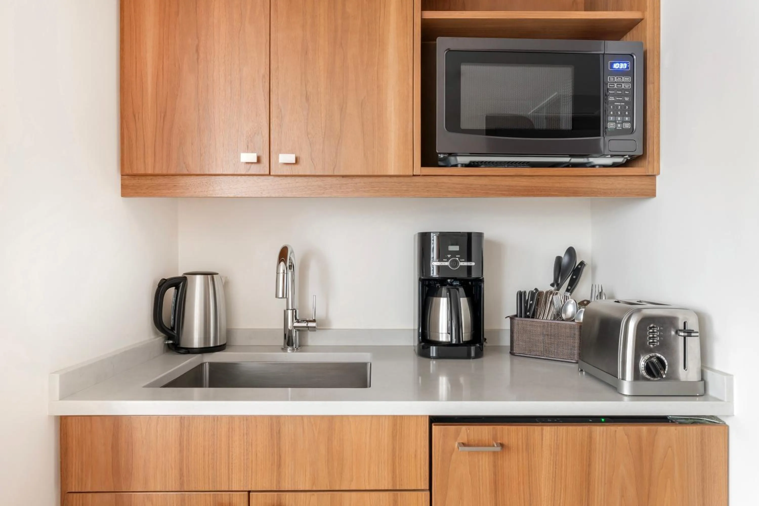 Kitchen or kitchenette in Embarc Vancouver
