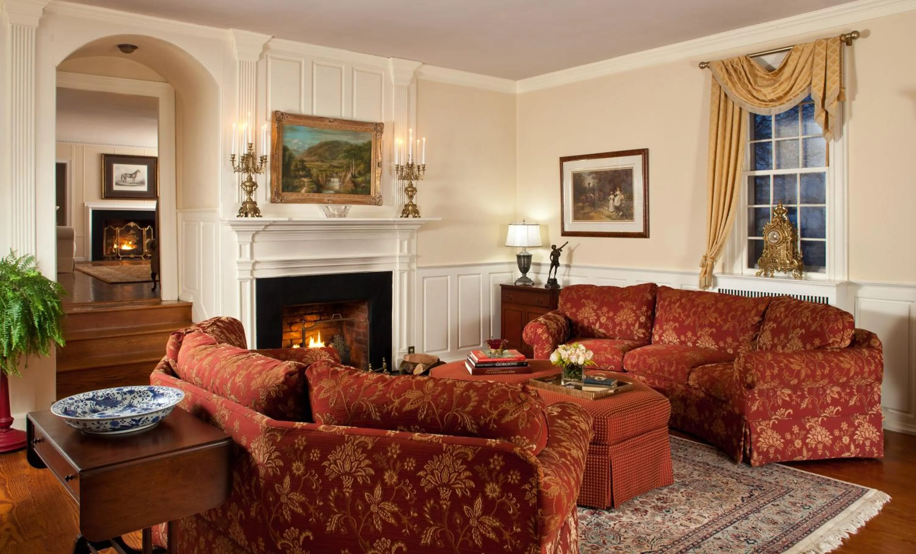 Communal lounge/ TV room in The Inn & Tavern at Meander