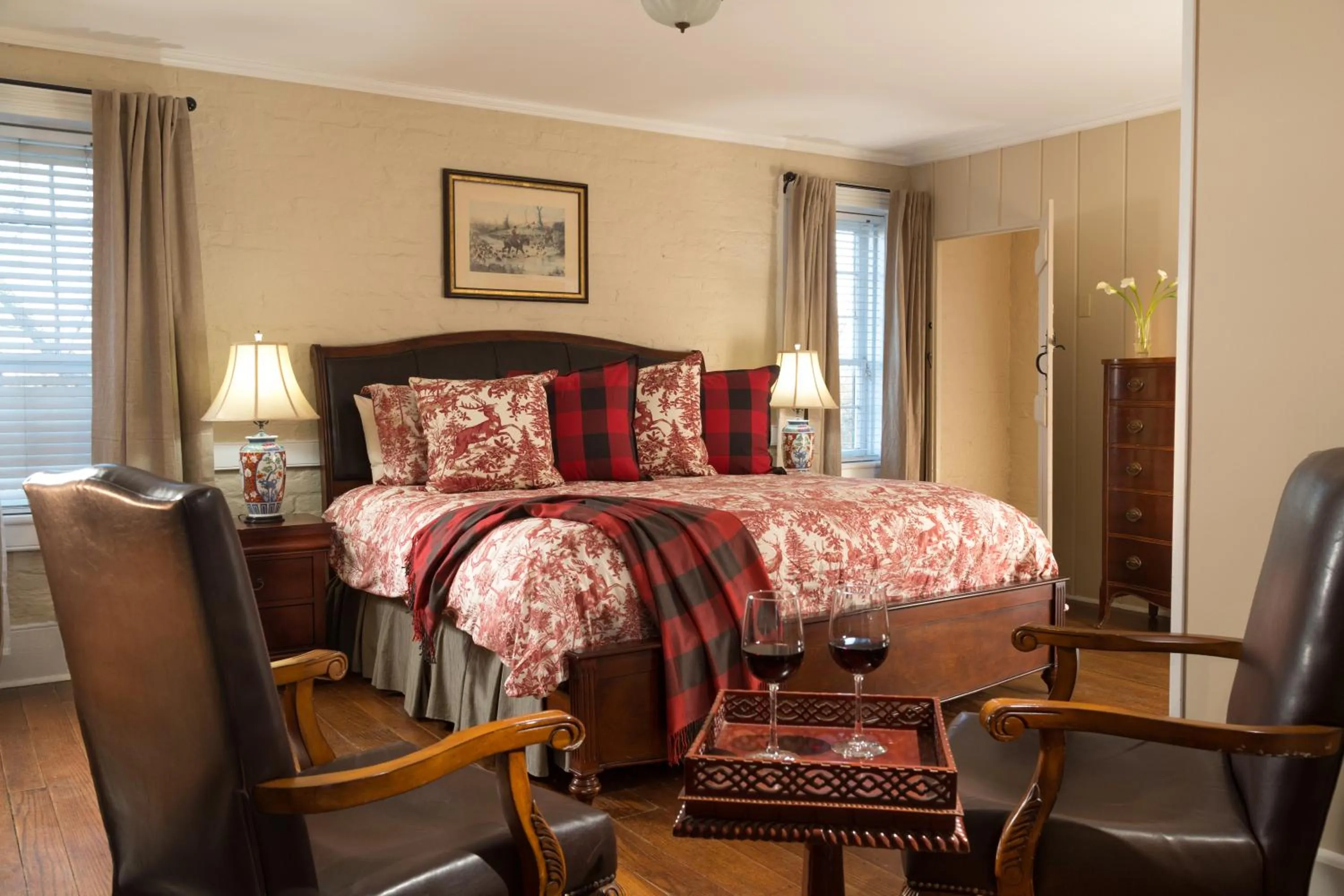 Bedroom, Bed in The Inn & Tavern at Meander