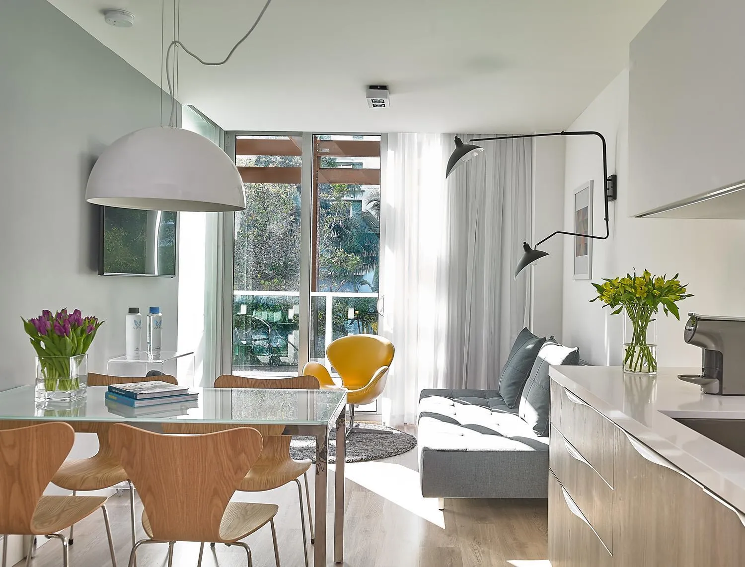 Kitchen or kitchenette in ABAE Hotel by Eskape Collection