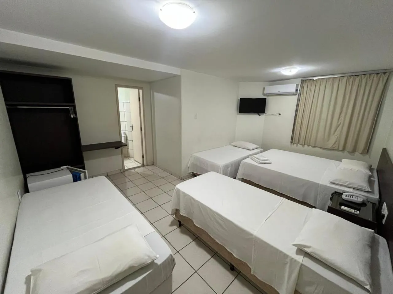 Bed in Rametta Hotel