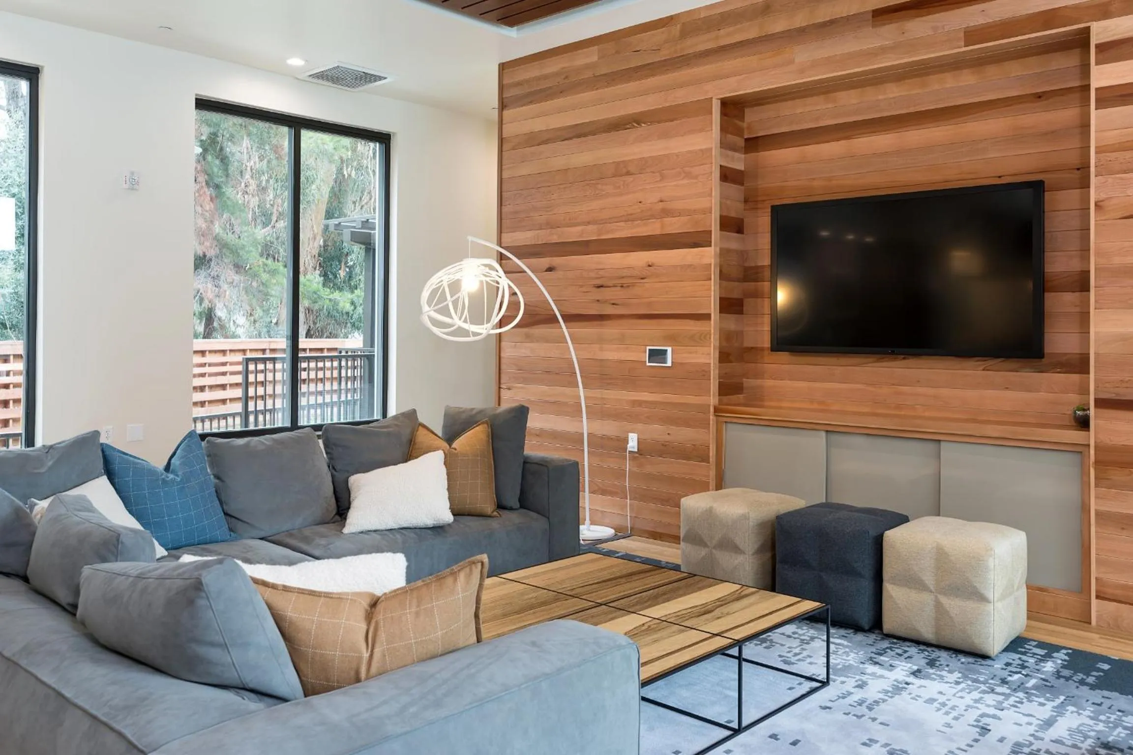 Communal lounge/ TV room in Global Luxury Suites at Downtown Mountain View