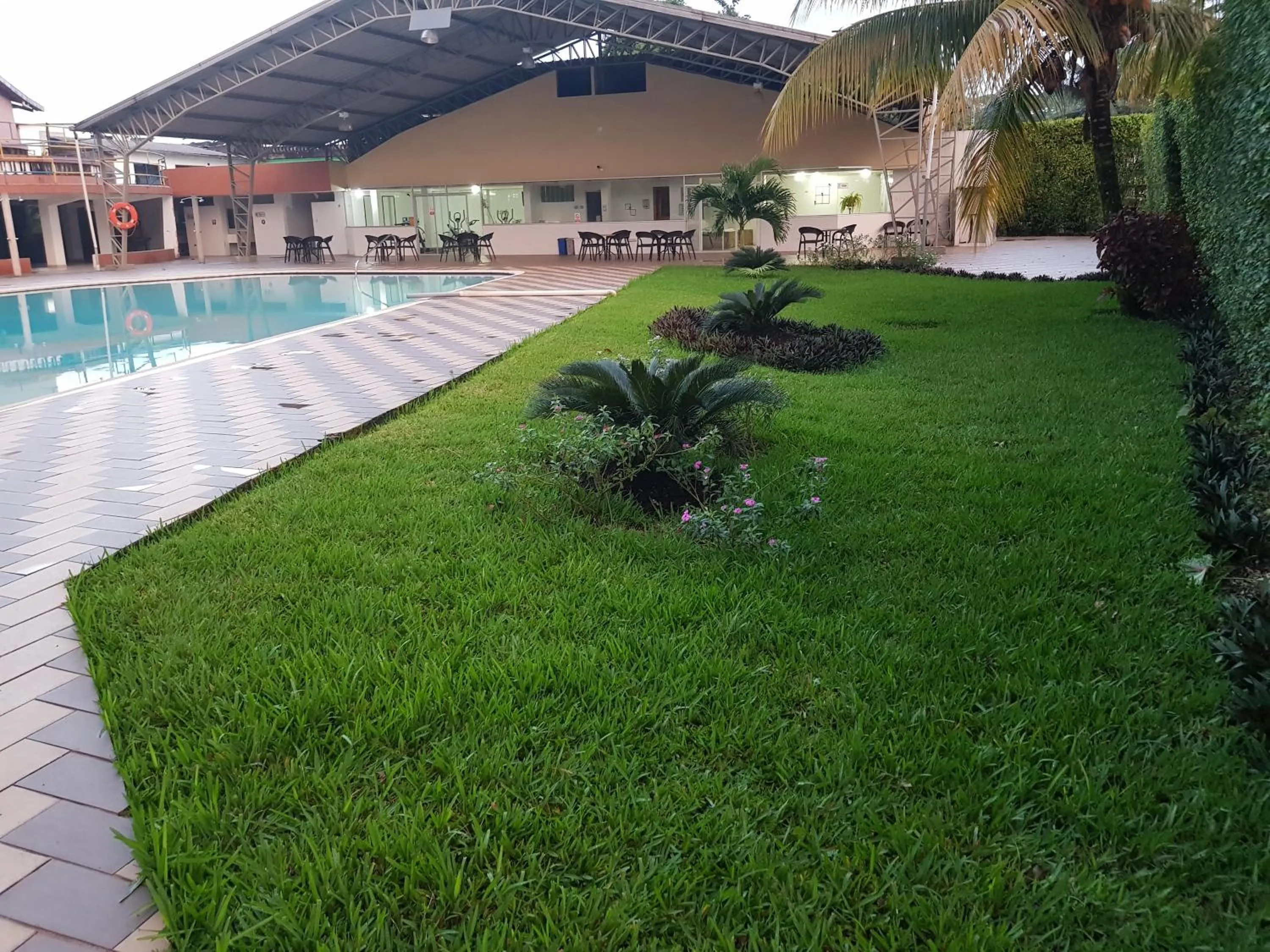 Swimming pool in Gran Hotel De Lago - Lago Agrio