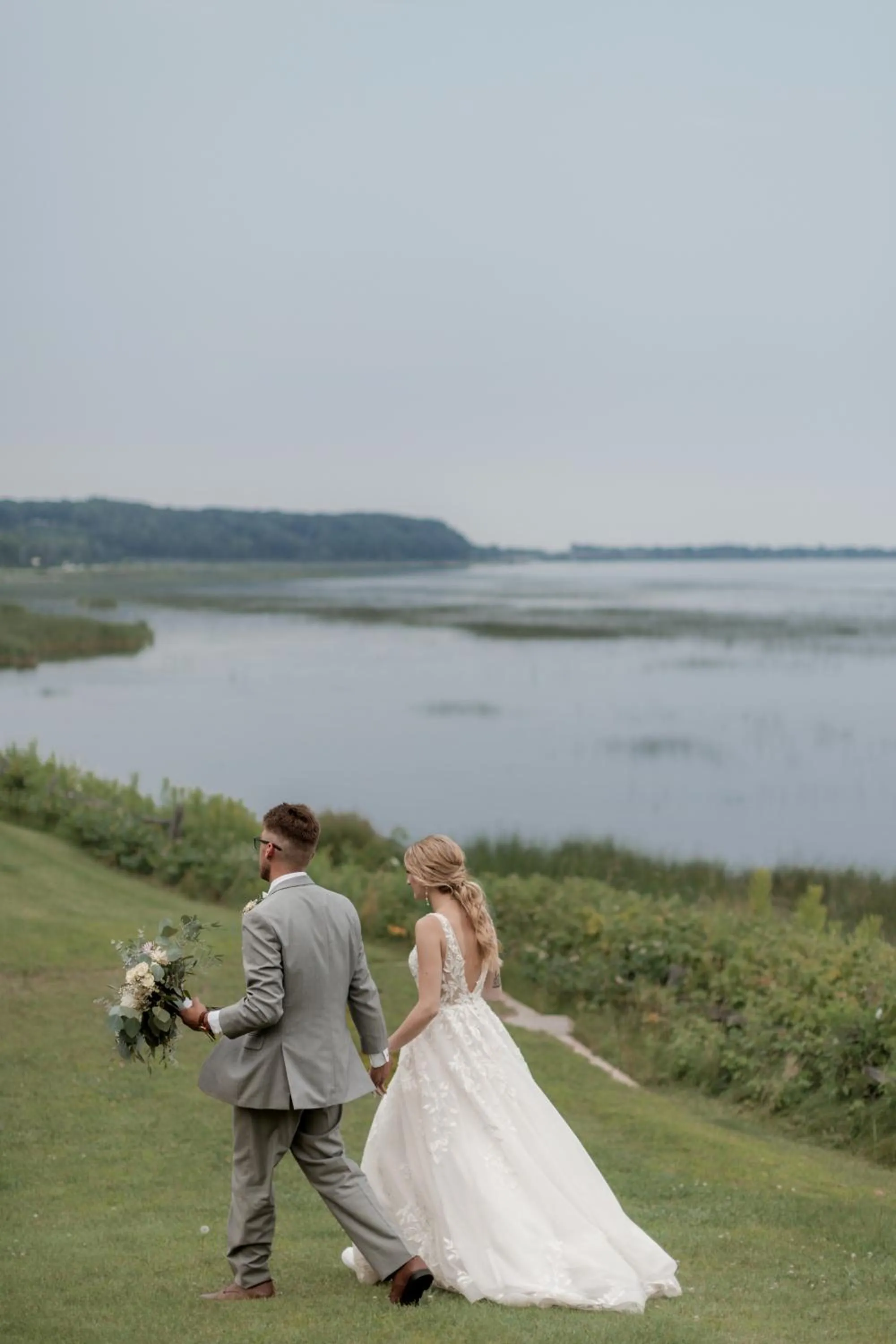 wedding in Terrace Bay Hotel - Lakefront