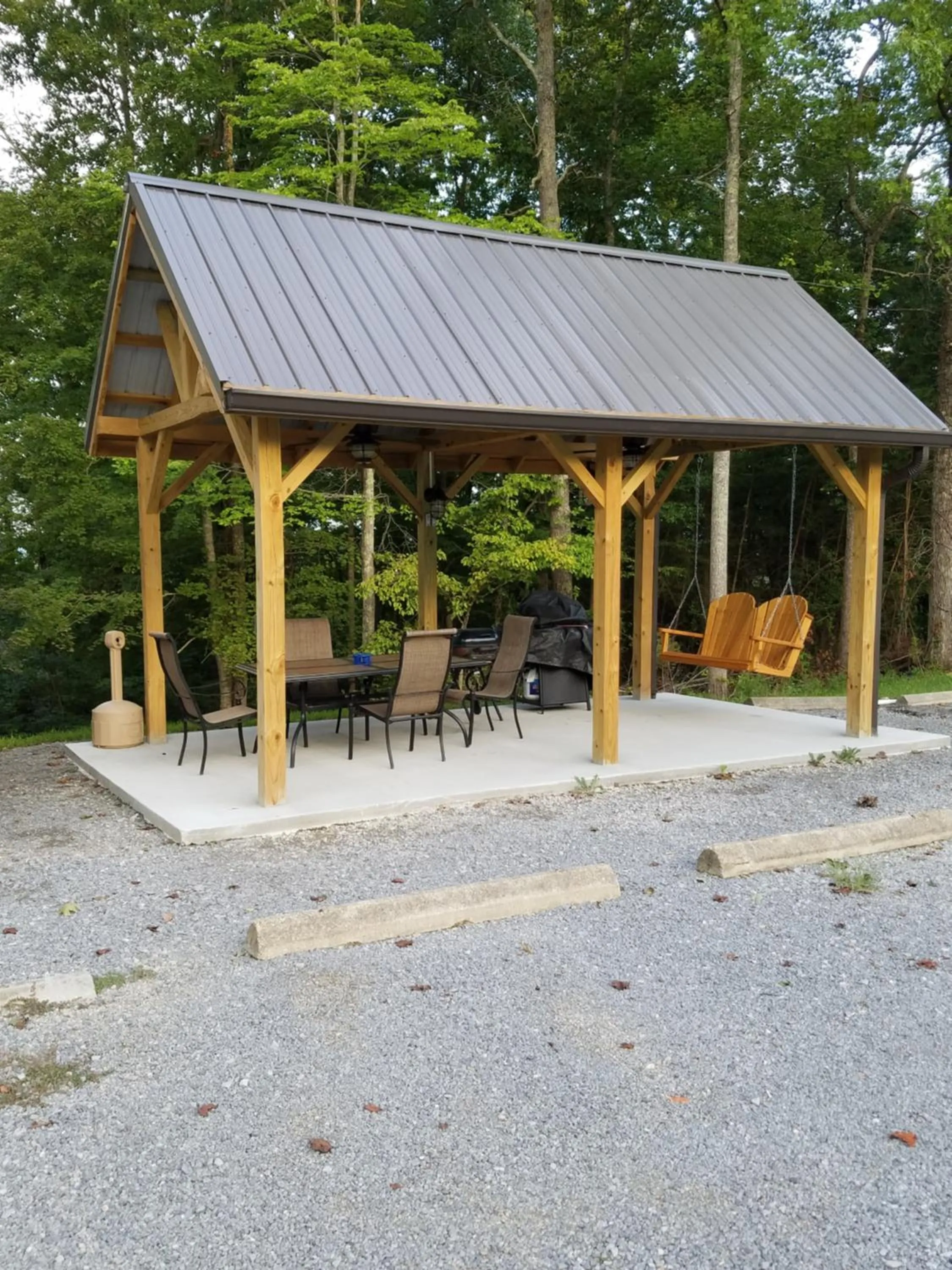 Restaurant/places to eat in Timber Pointe Resort