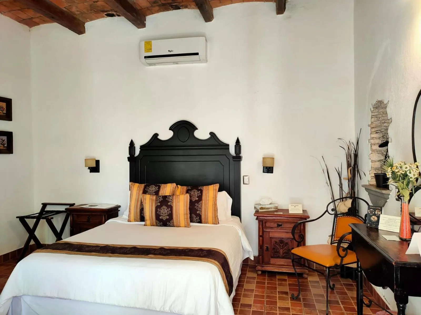 Bed in La Casona Minera