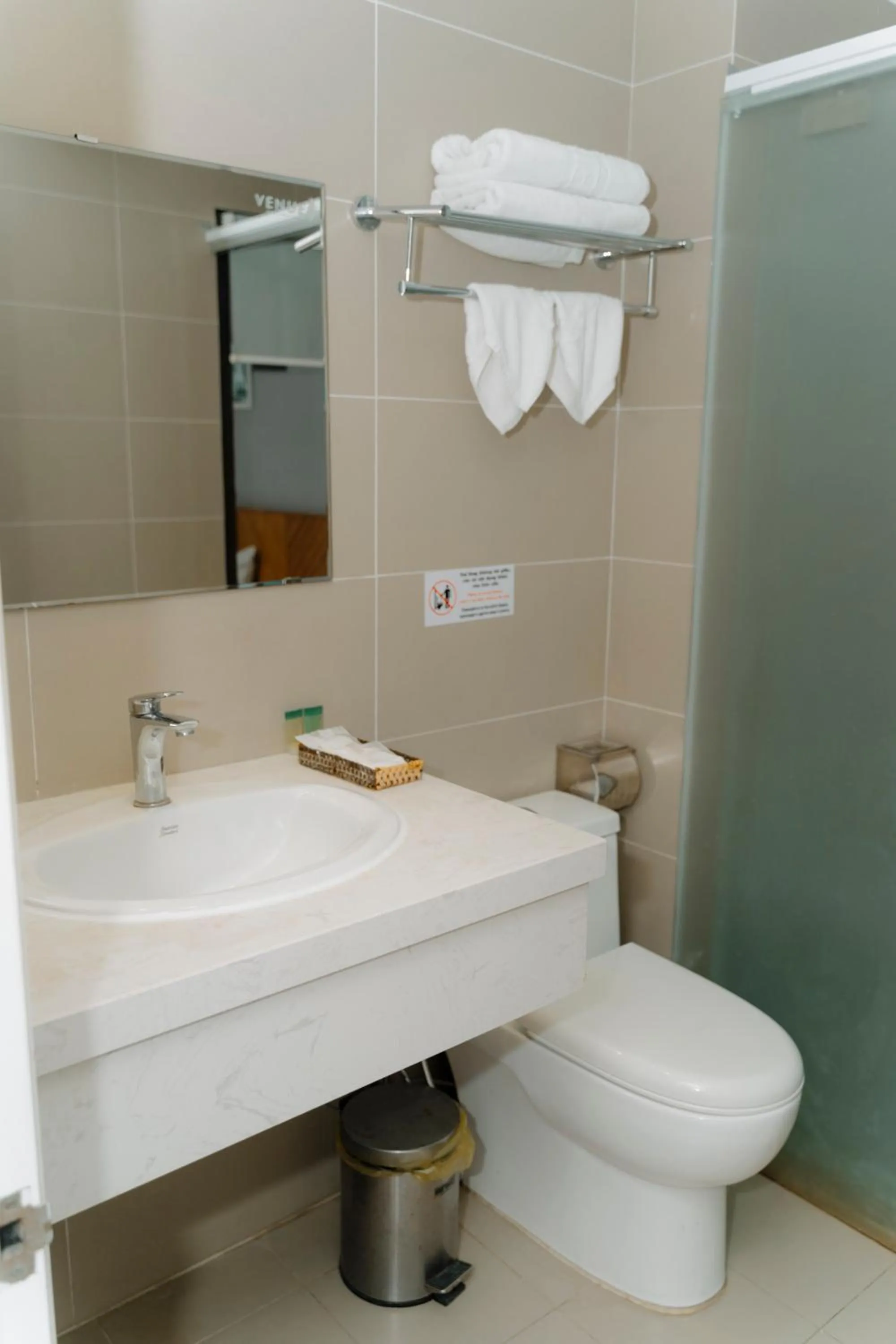 Shower in Venue Hotel Nha Trang Beach