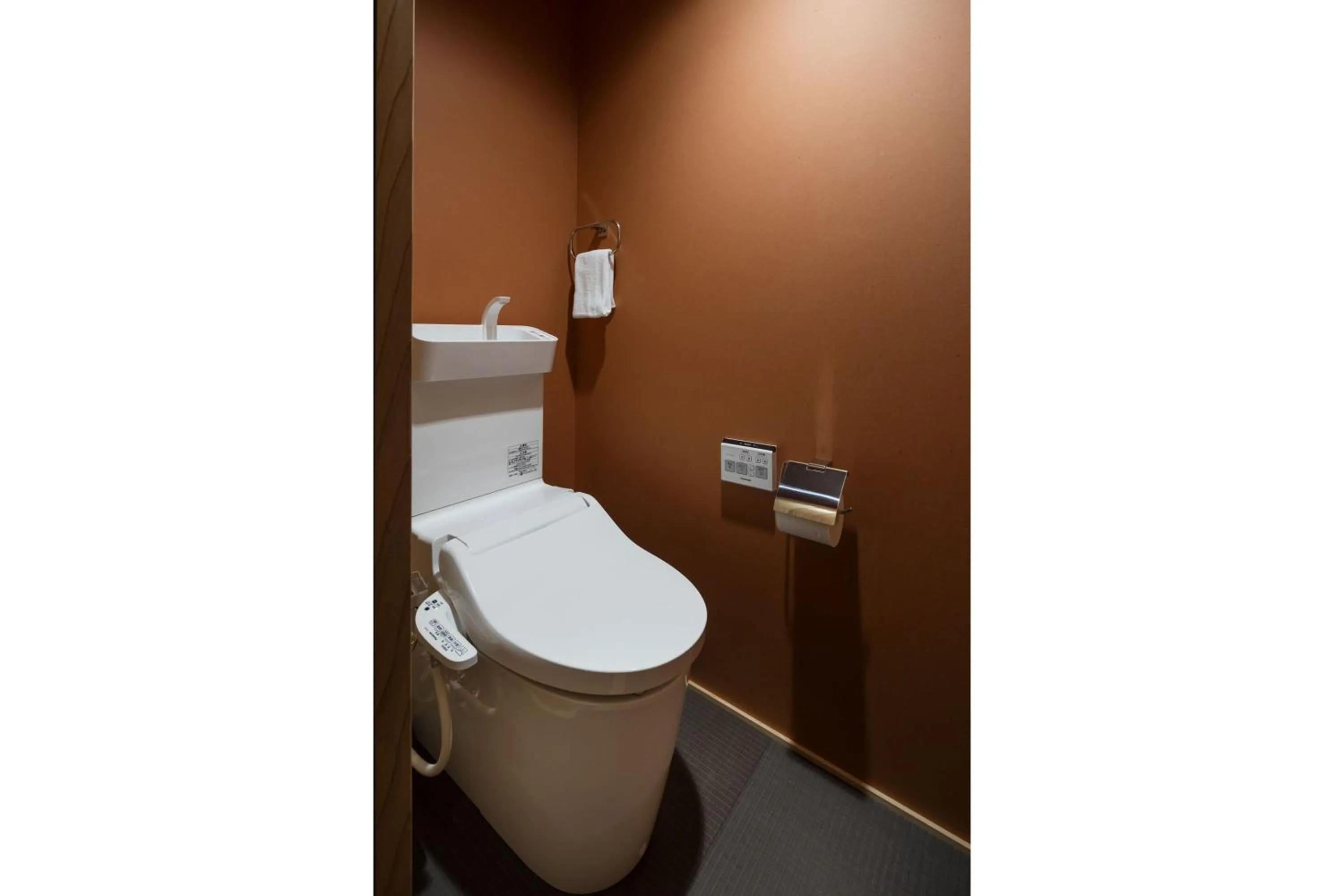 Bathroom in Gion Minami Banka Machiya House