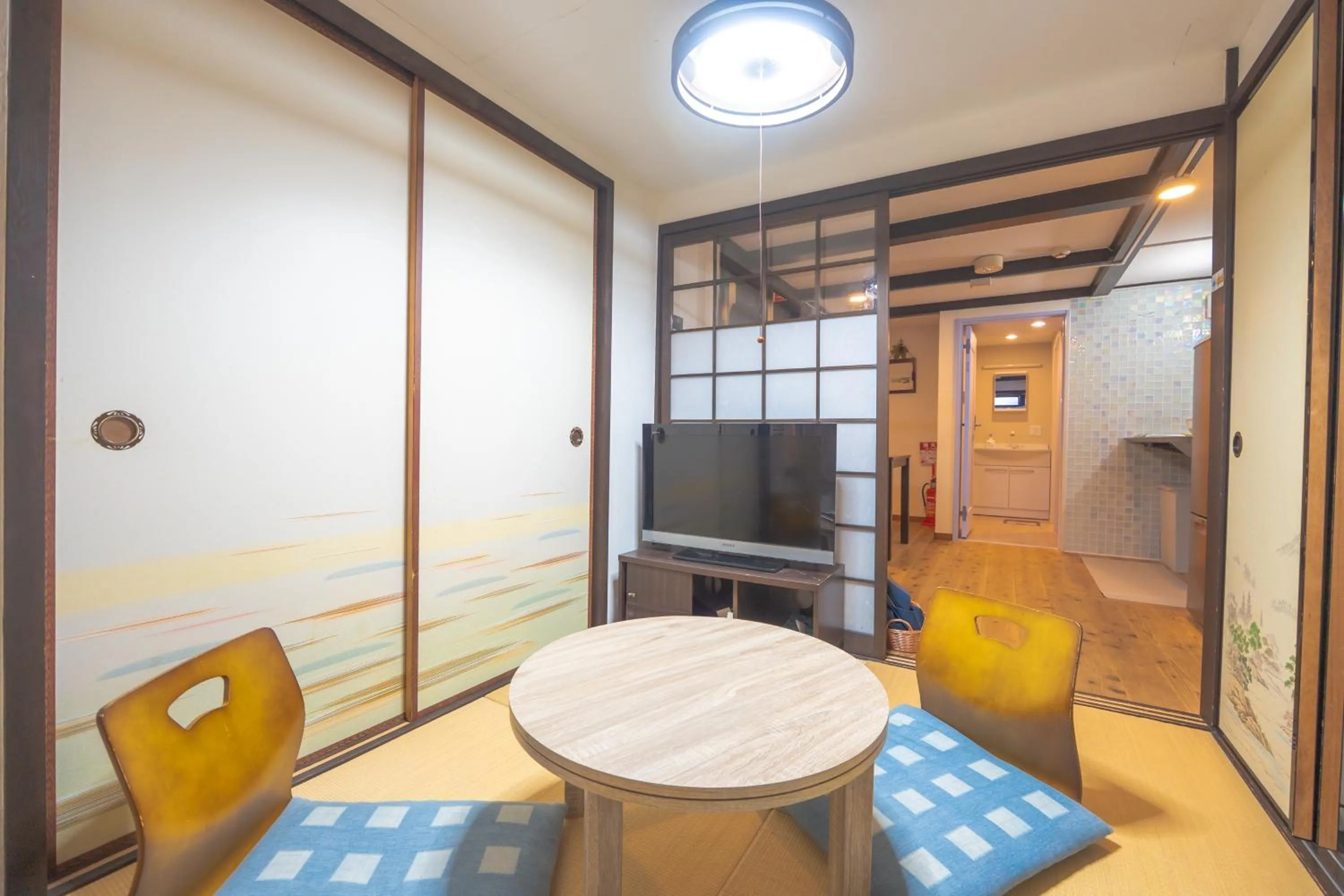 Dining area in Guest house Connection Karasuma Gojo