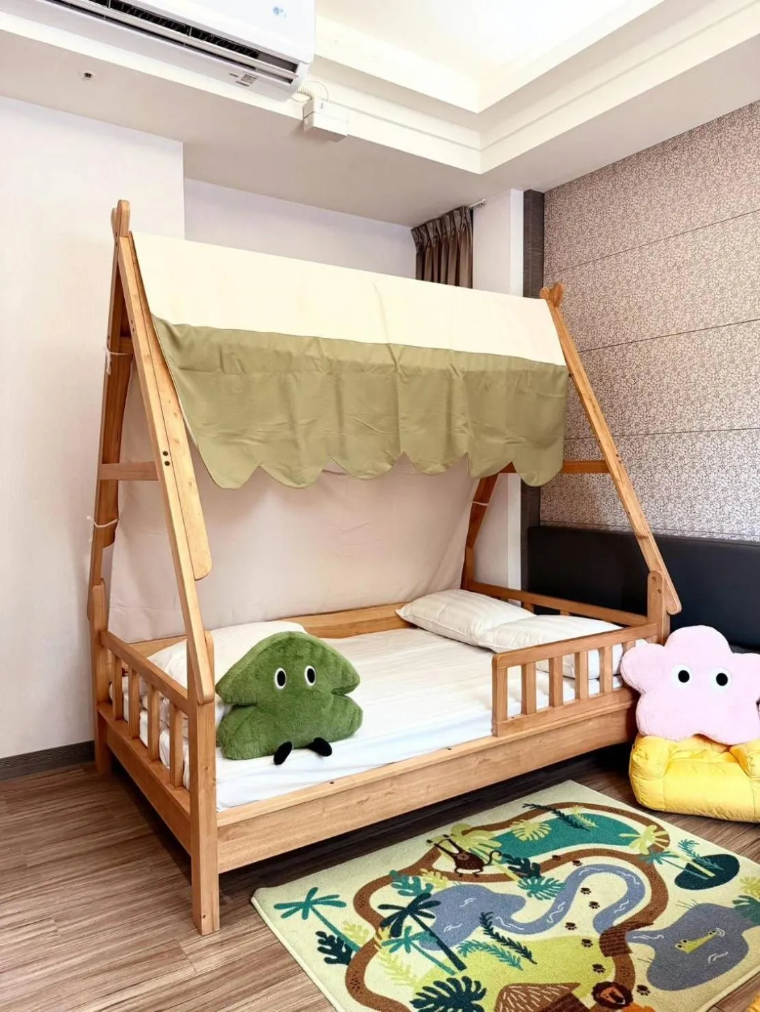 Bed in Talmud Hotel Tainan