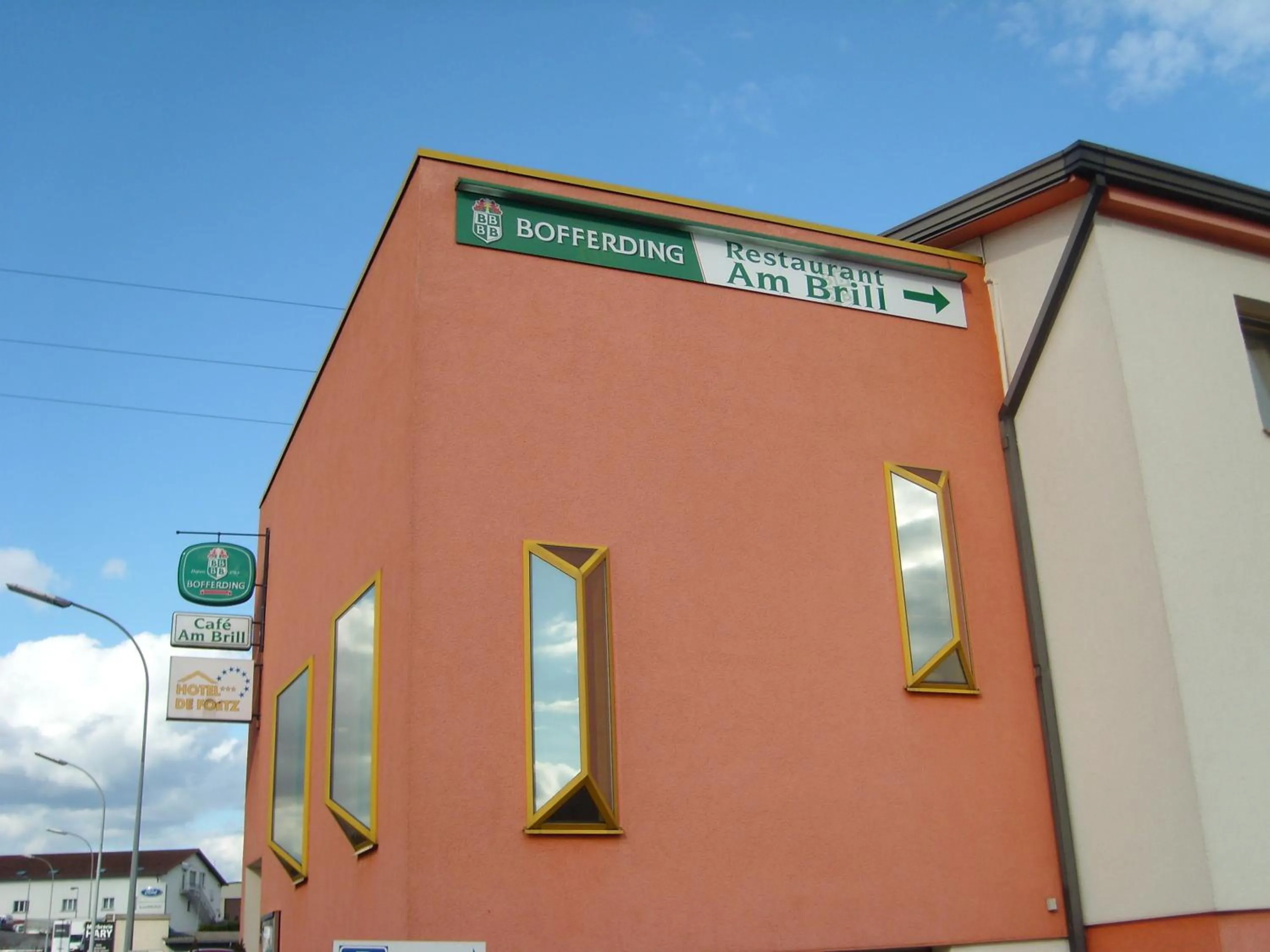 Facade/entrance in Hotel de Foetz
