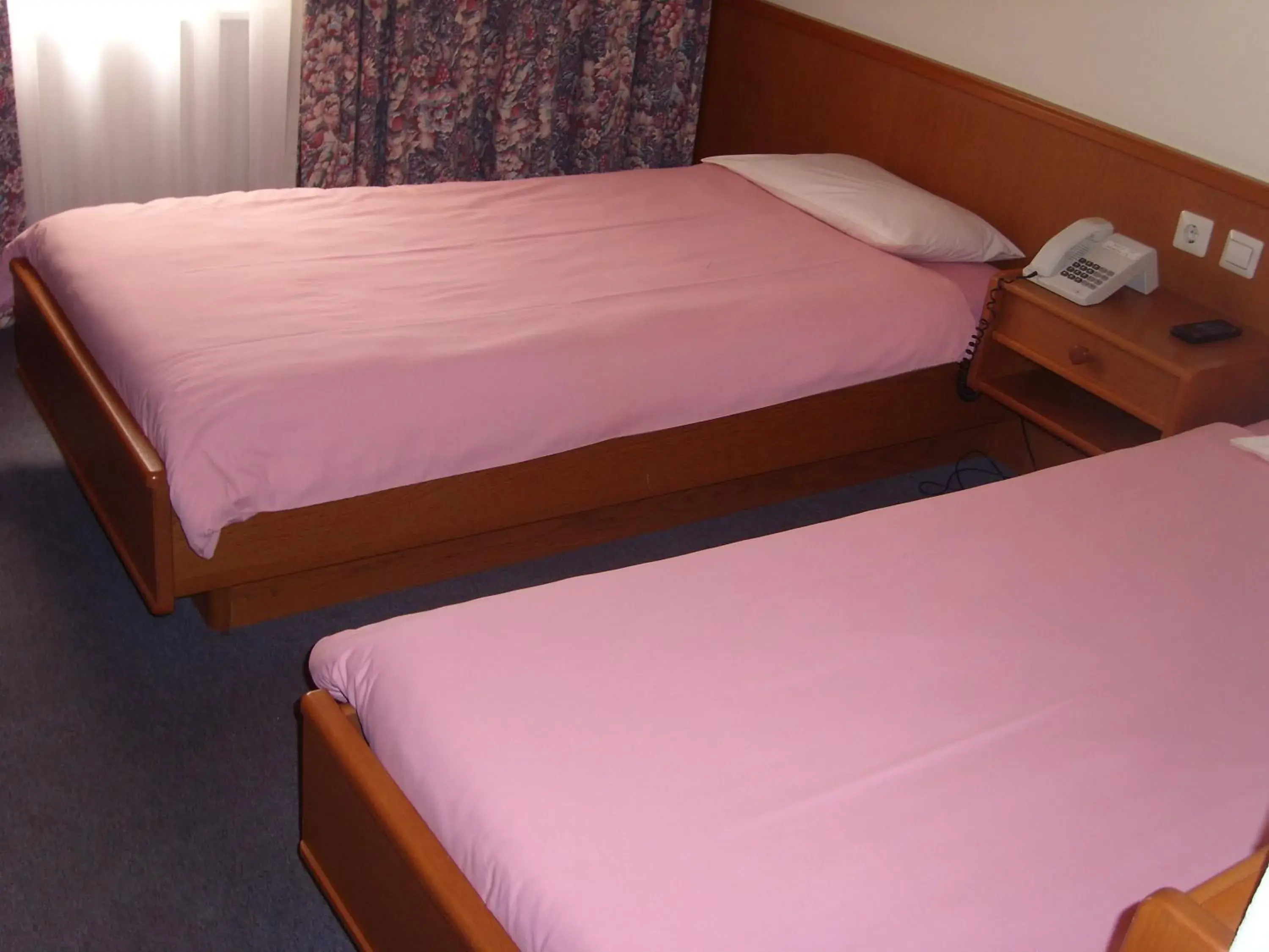 Twin Room - single occupancy in Hotel de Foetz Twin Room - single occupancy in Hotel de Foetz