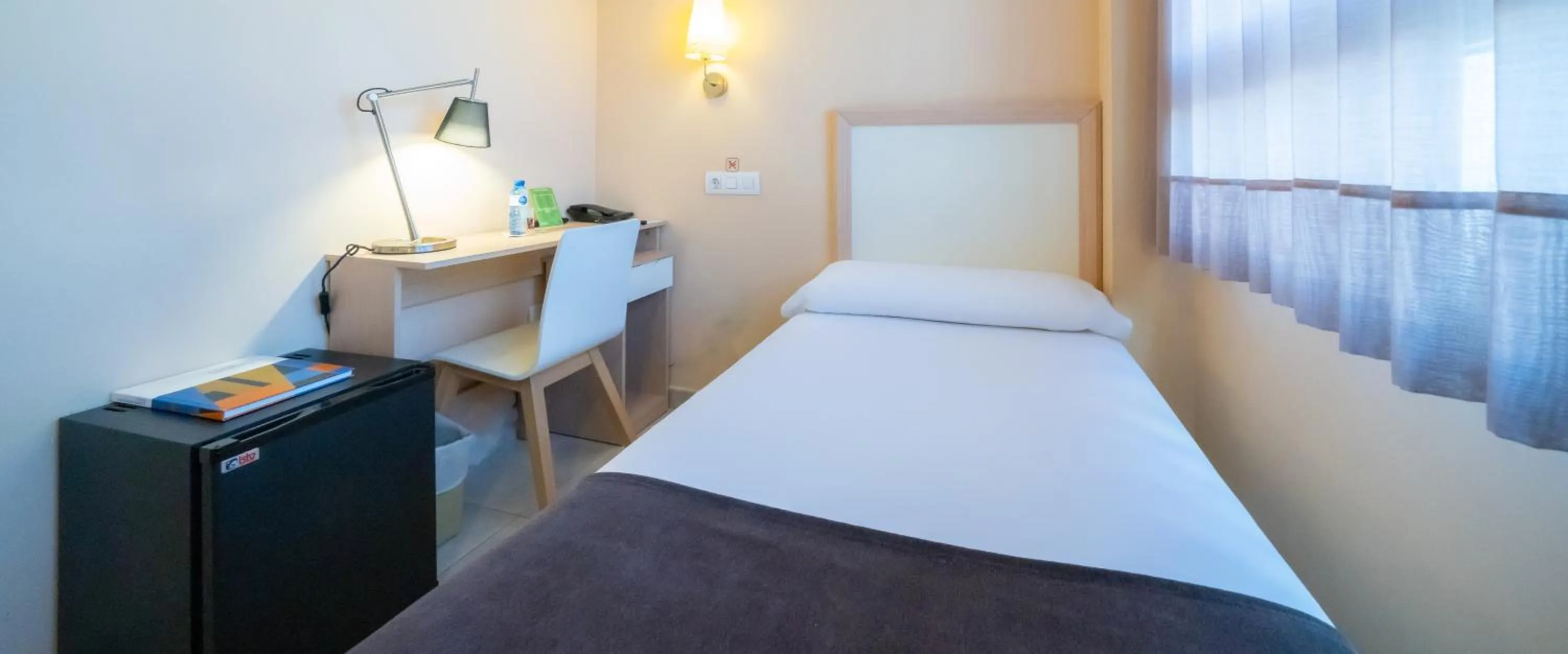 Photo of the whole room, Bed in La City Mercado